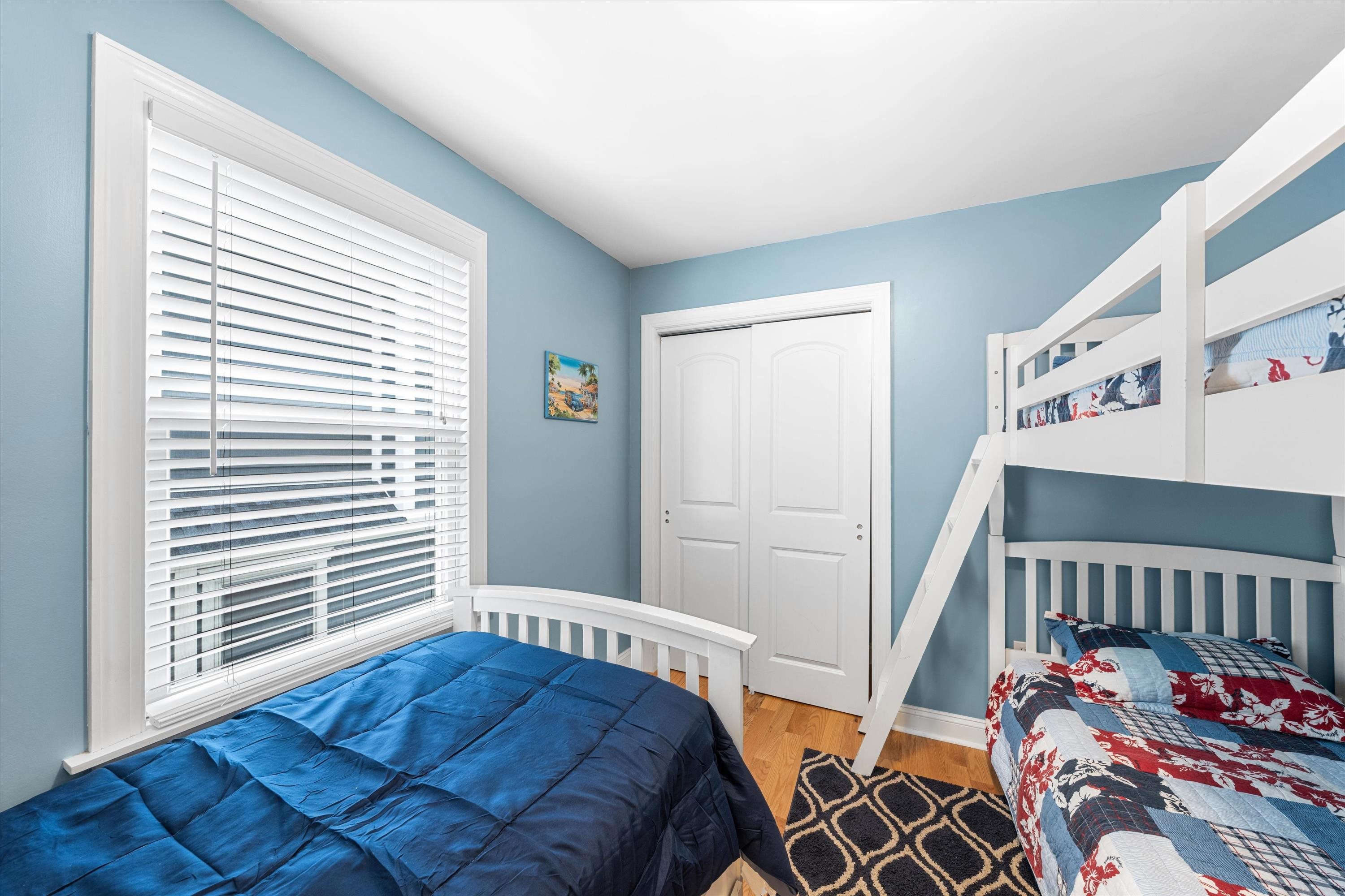 32 47th Street Unit: East Unit