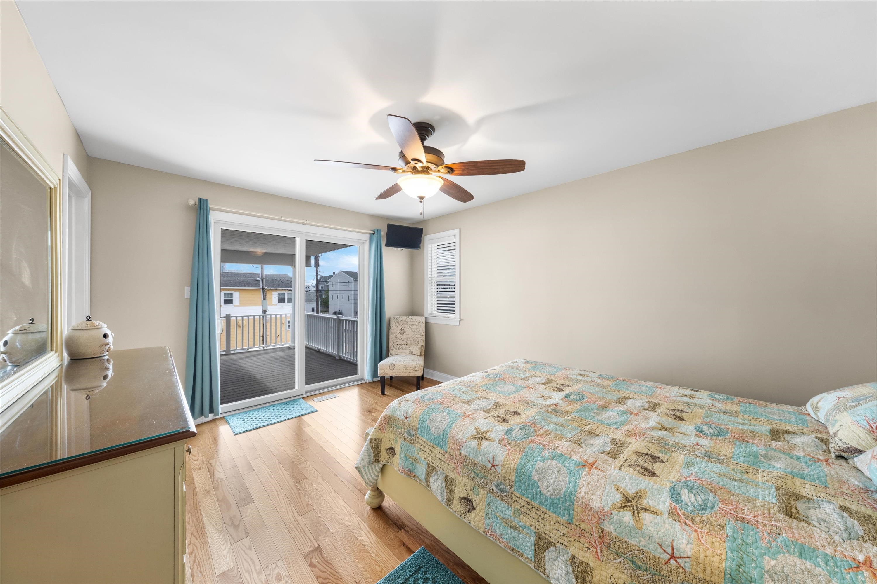 32 47th Street Unit: East Unit