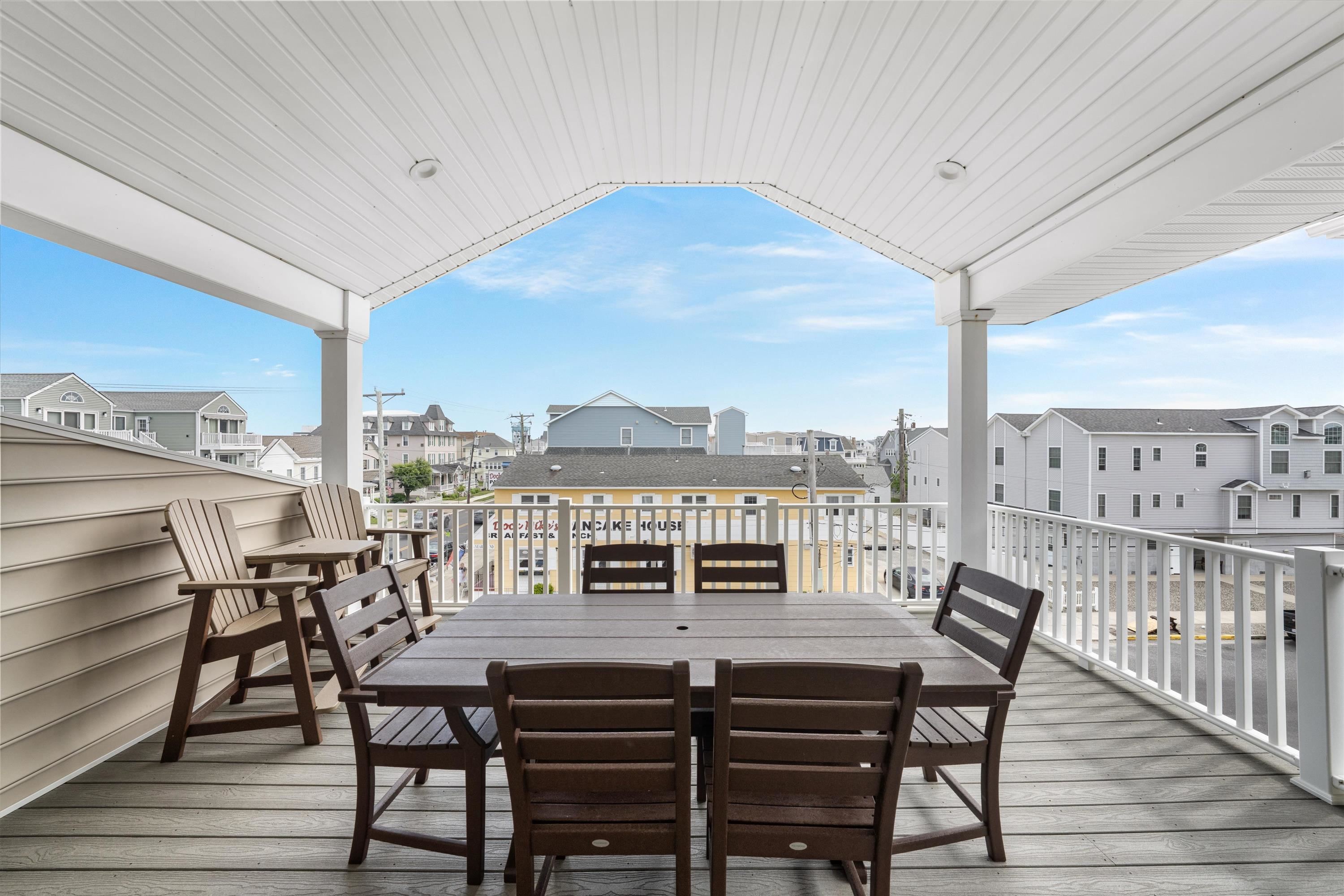 32 47th Street Unit: East Unit