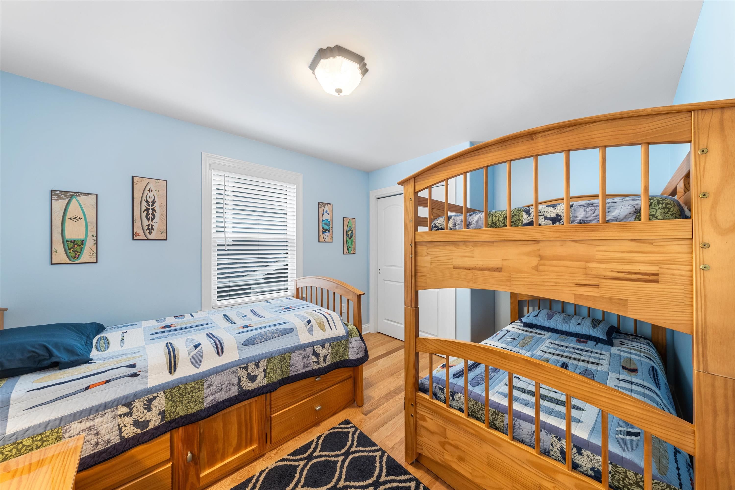 32 47th Street Unit: East Unit