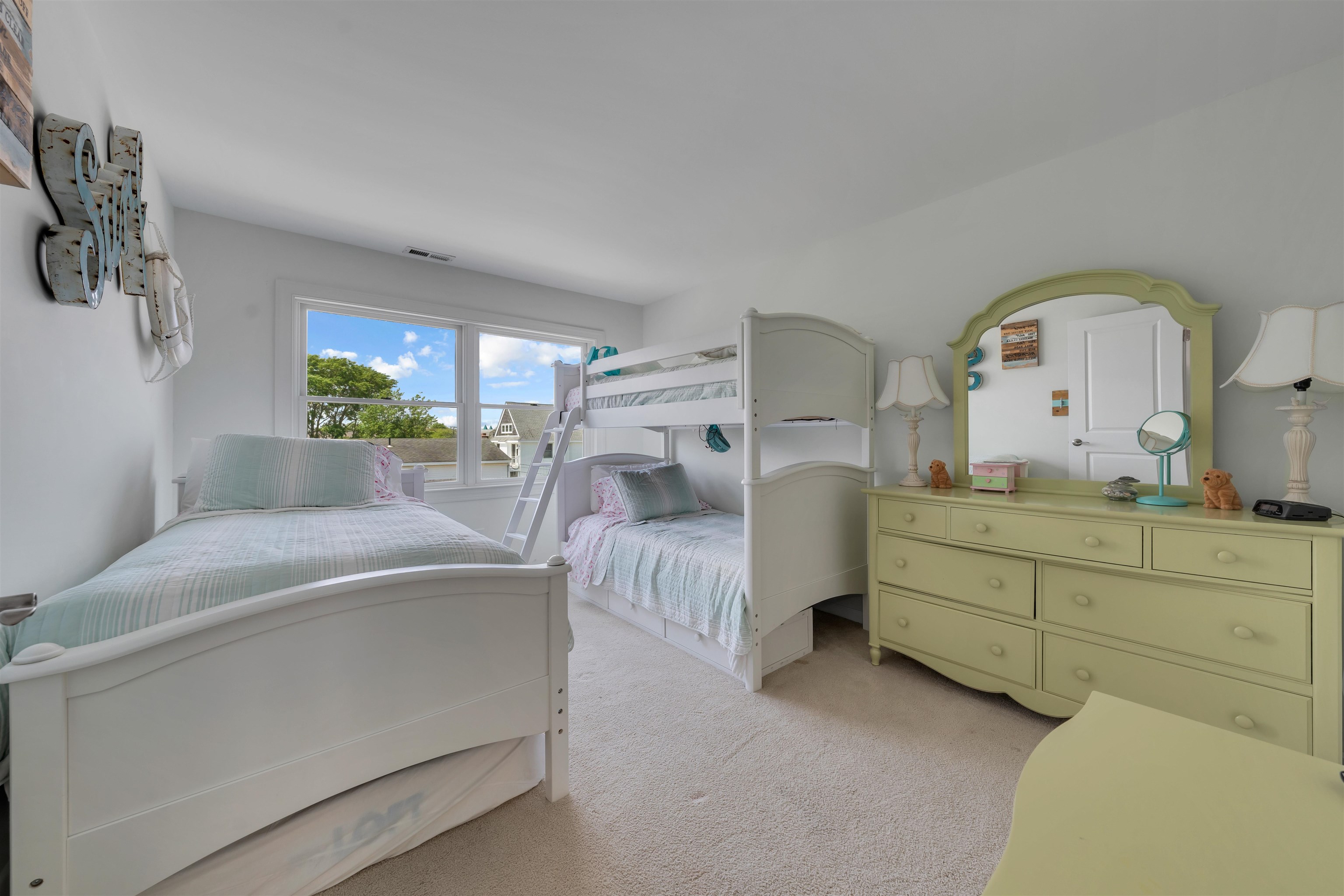 1520 Yacht Avenue Unit: 205