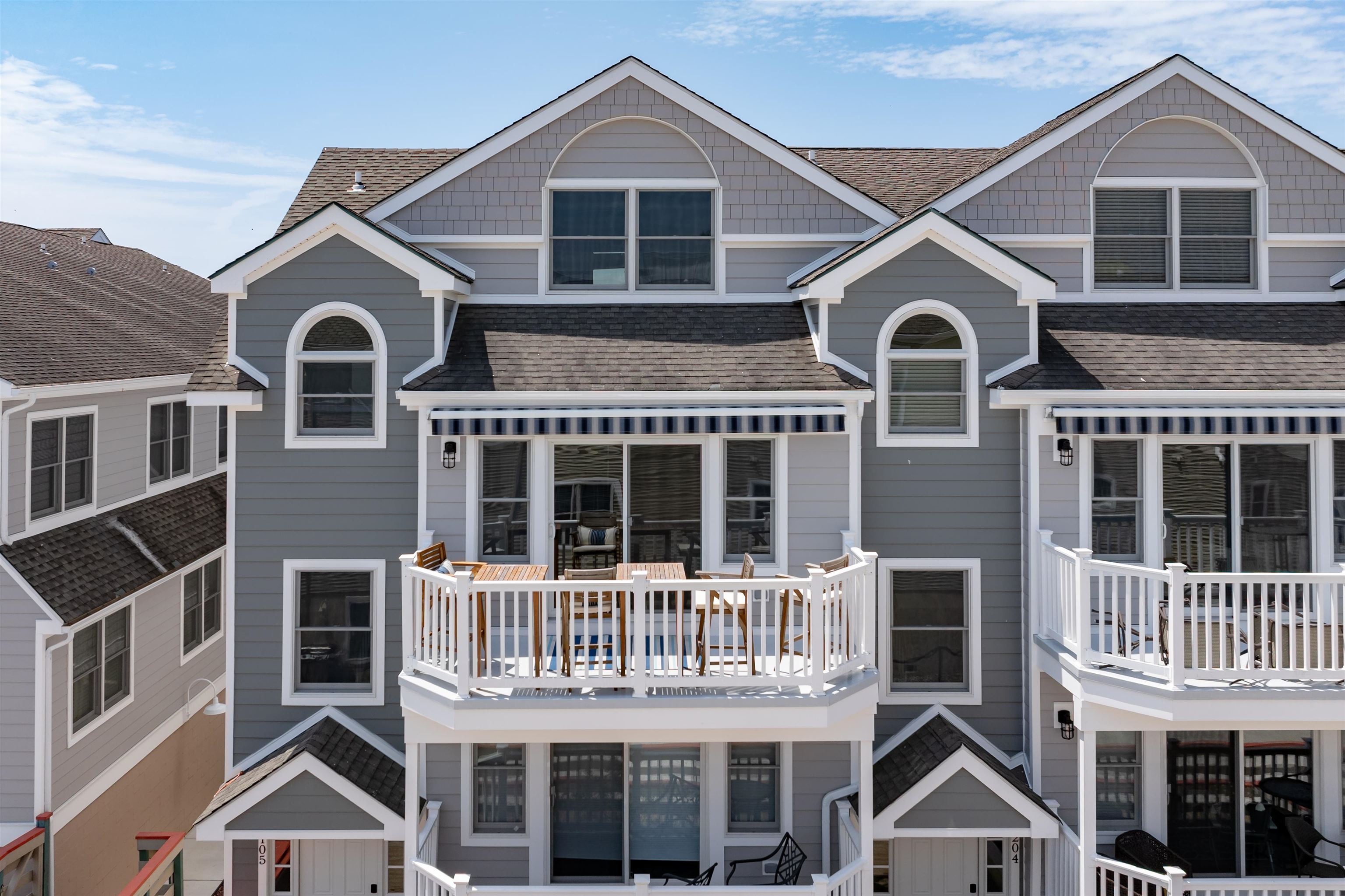 1520 Yacht Avenue Unit: 205