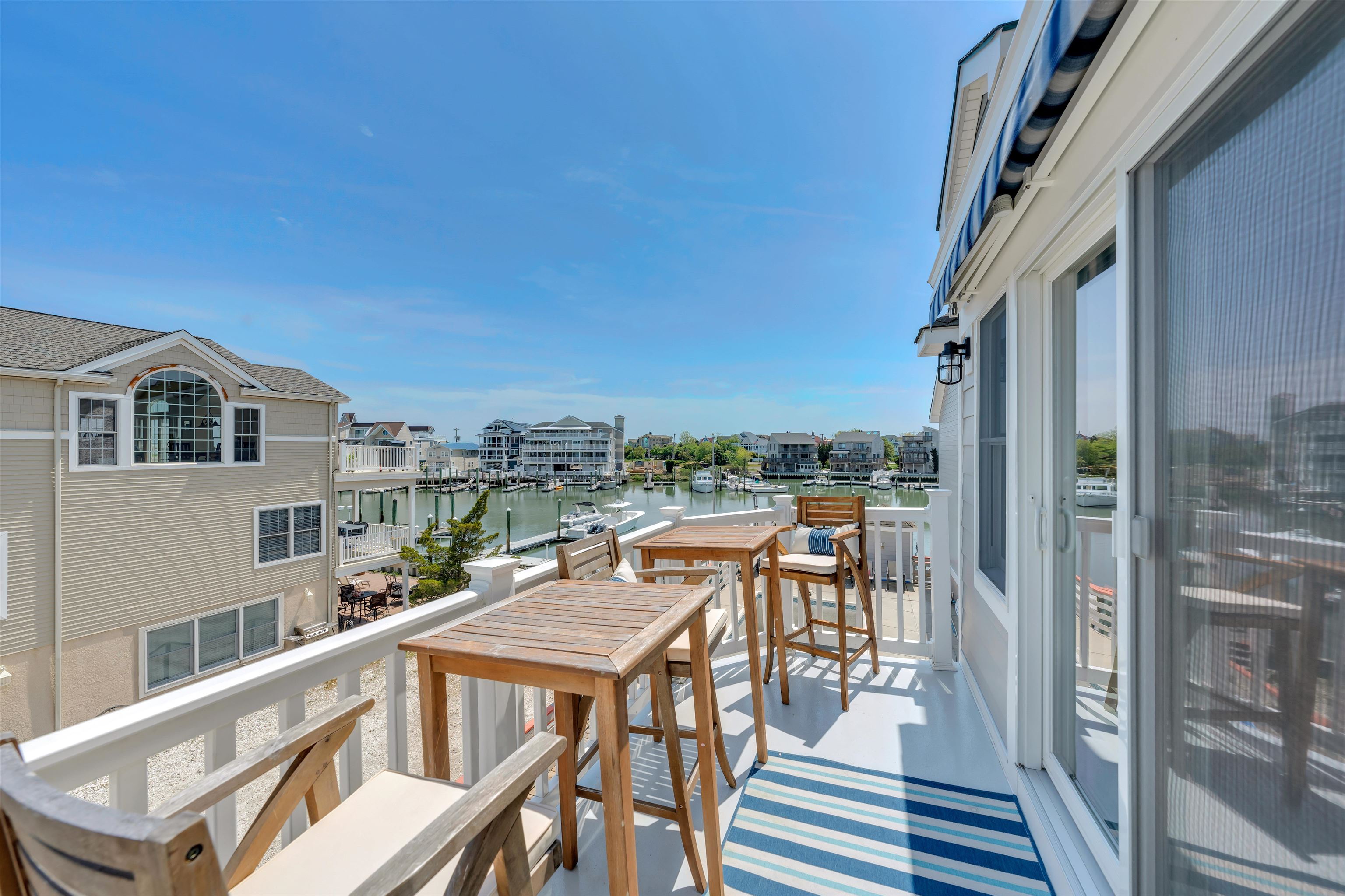 1520 Yacht Avenue Unit: 205