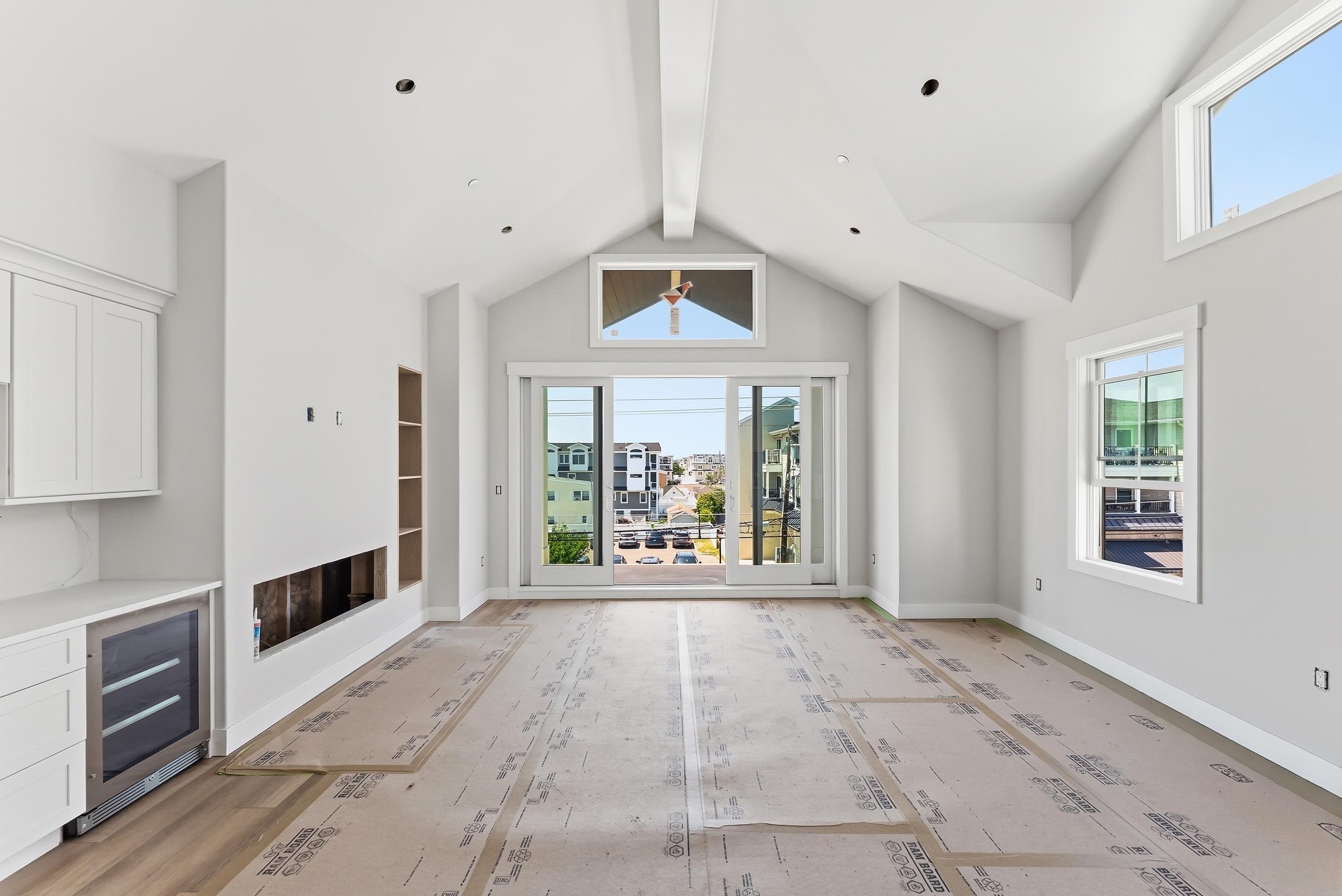 4411 Landis Avenue Unit: 301
