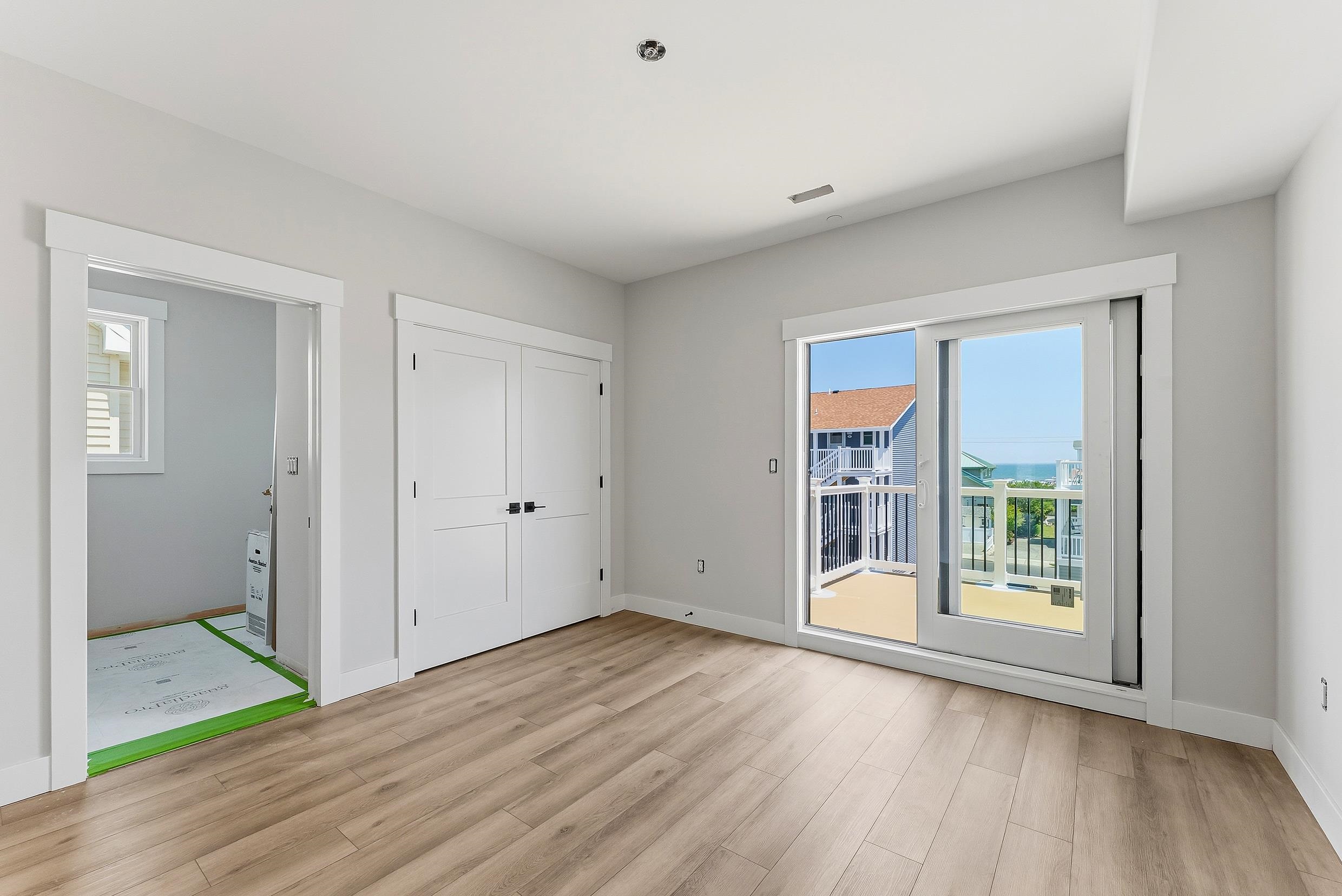 4411 Landis Avenue Unit: 301