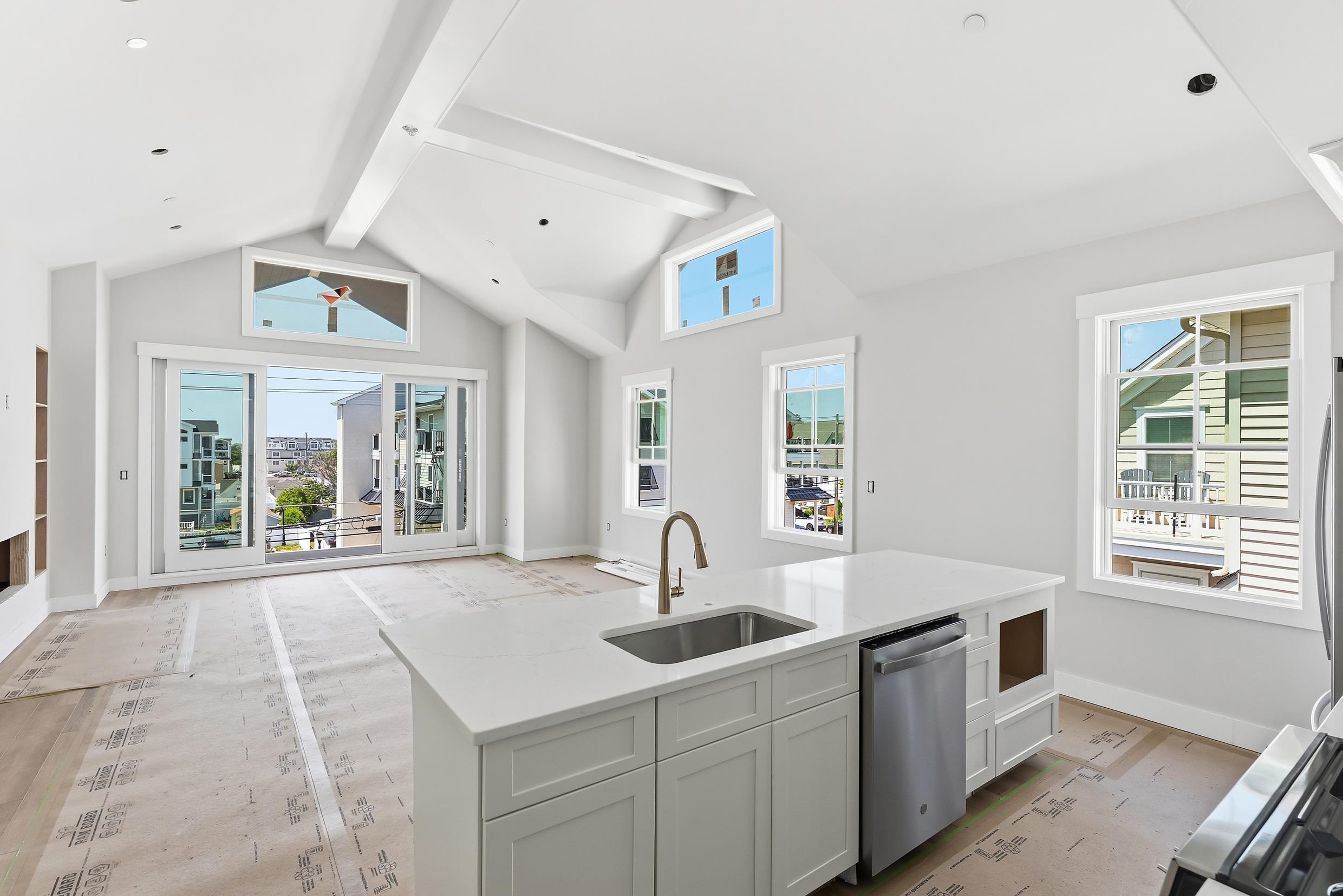 4411 Landis Avenue Unit: 301
