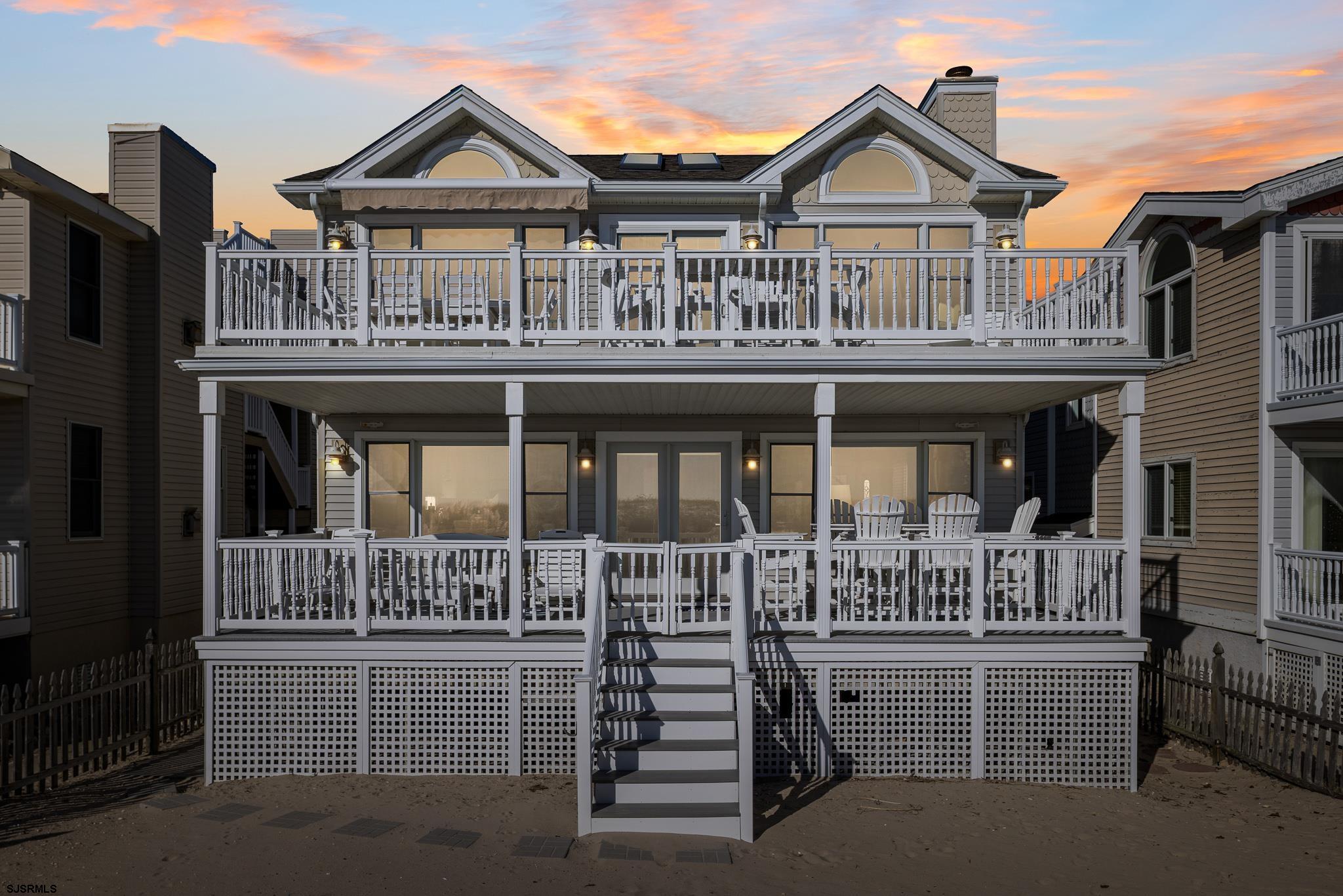 4923 Central Ave Unit: 2