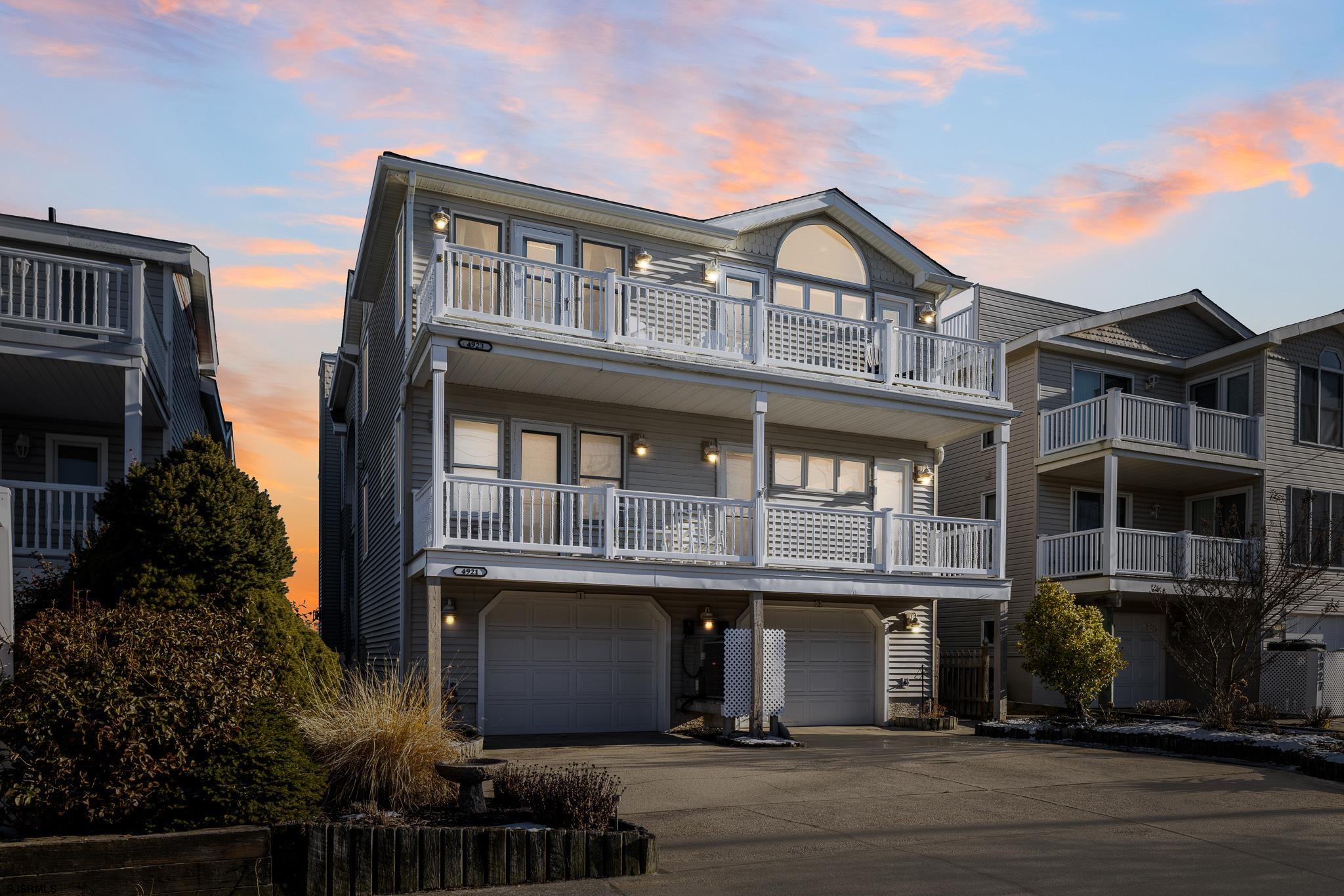 4923 Central Ave Unit: 2