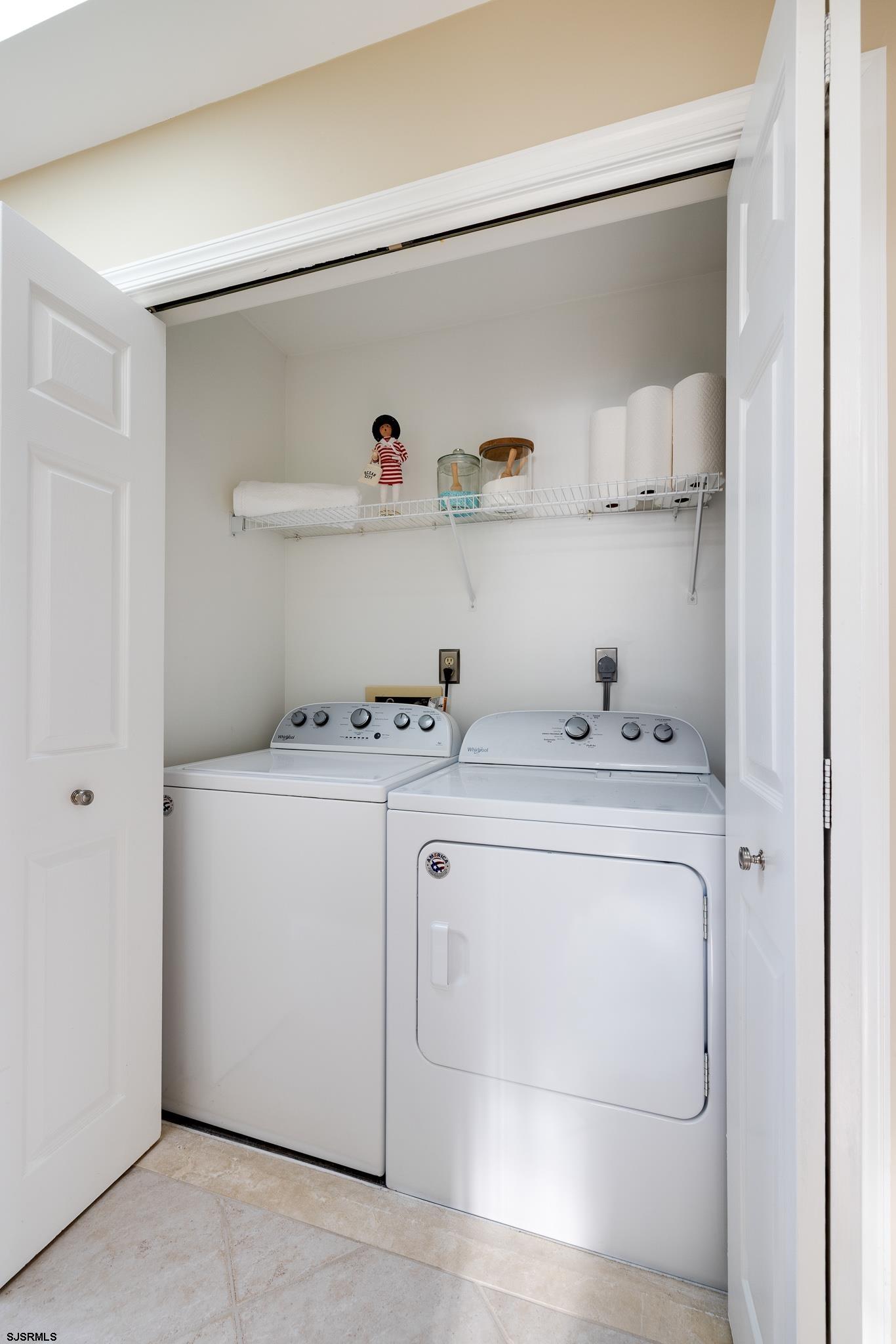 4923 Central Ave Unit: 2