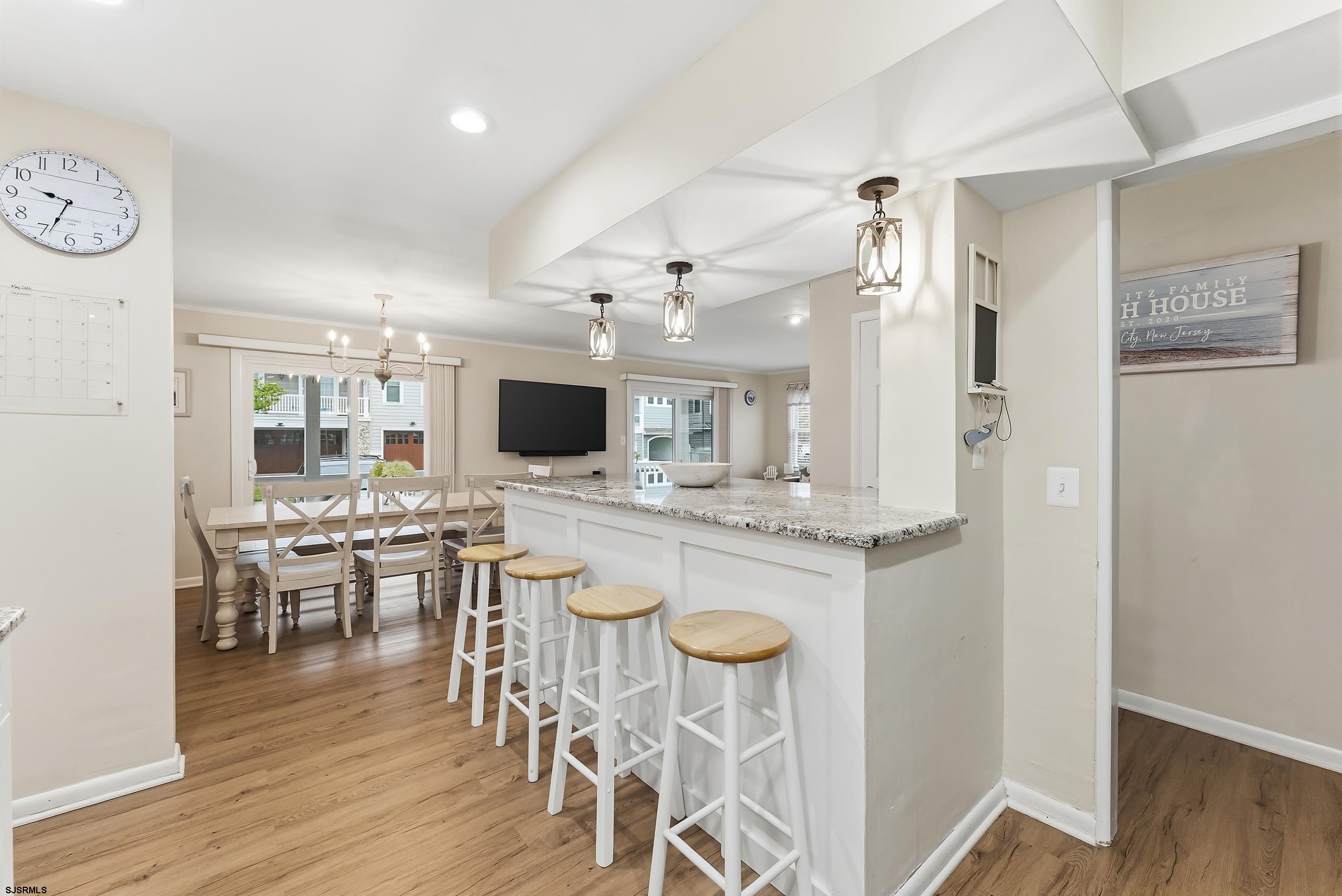 3425 Central Ave Unit: 1