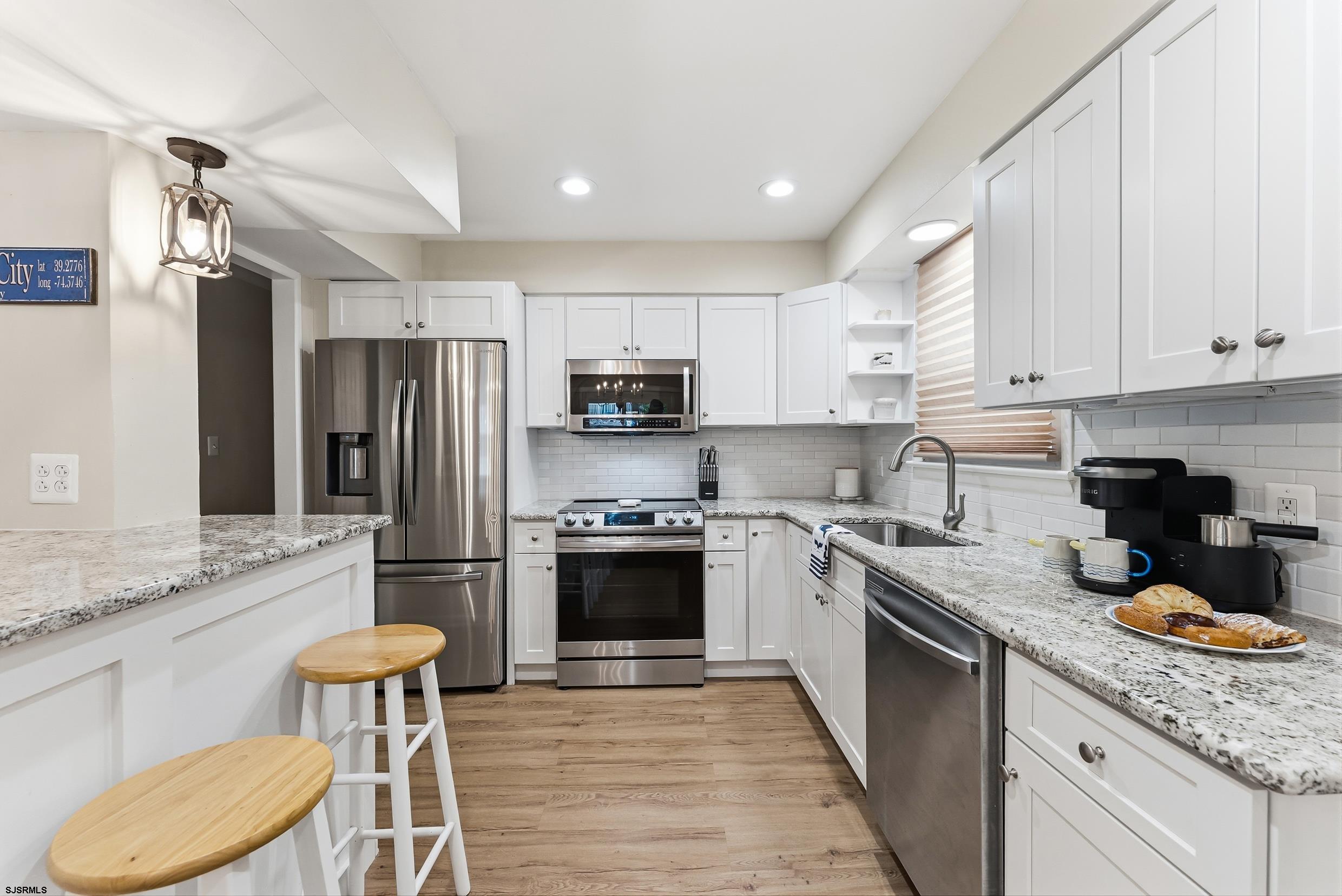 3425 Central Ave Unit: 1