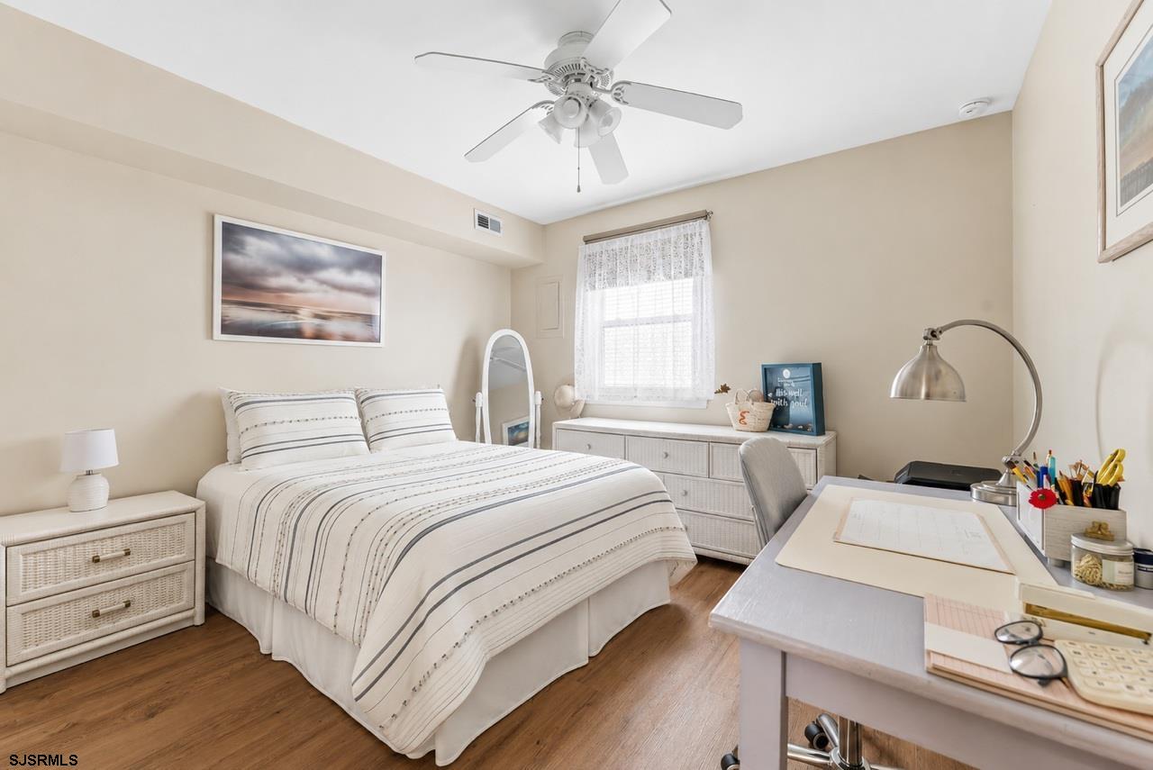 3425 Central Ave Unit: 1