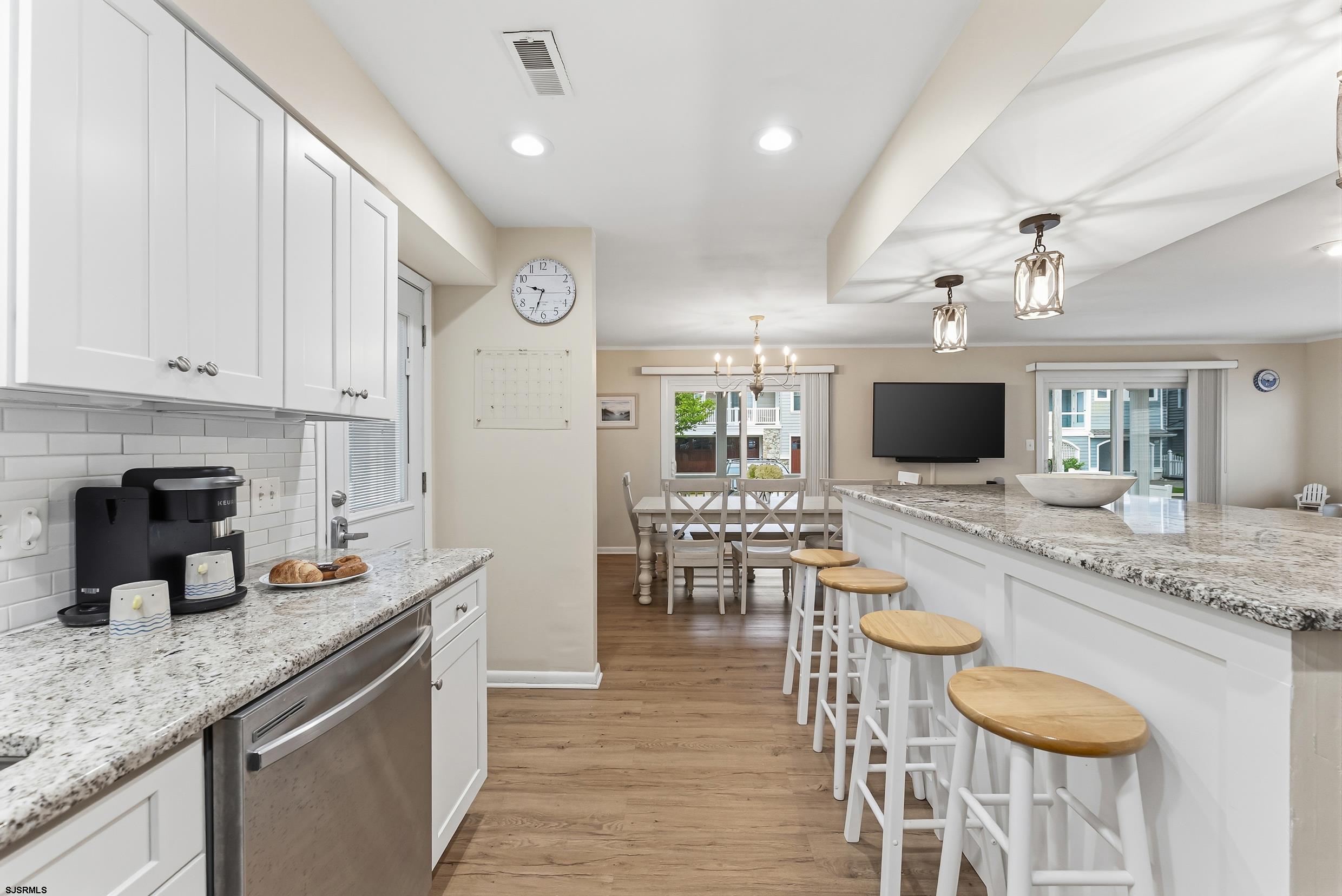 3425 Central Ave Unit: 1