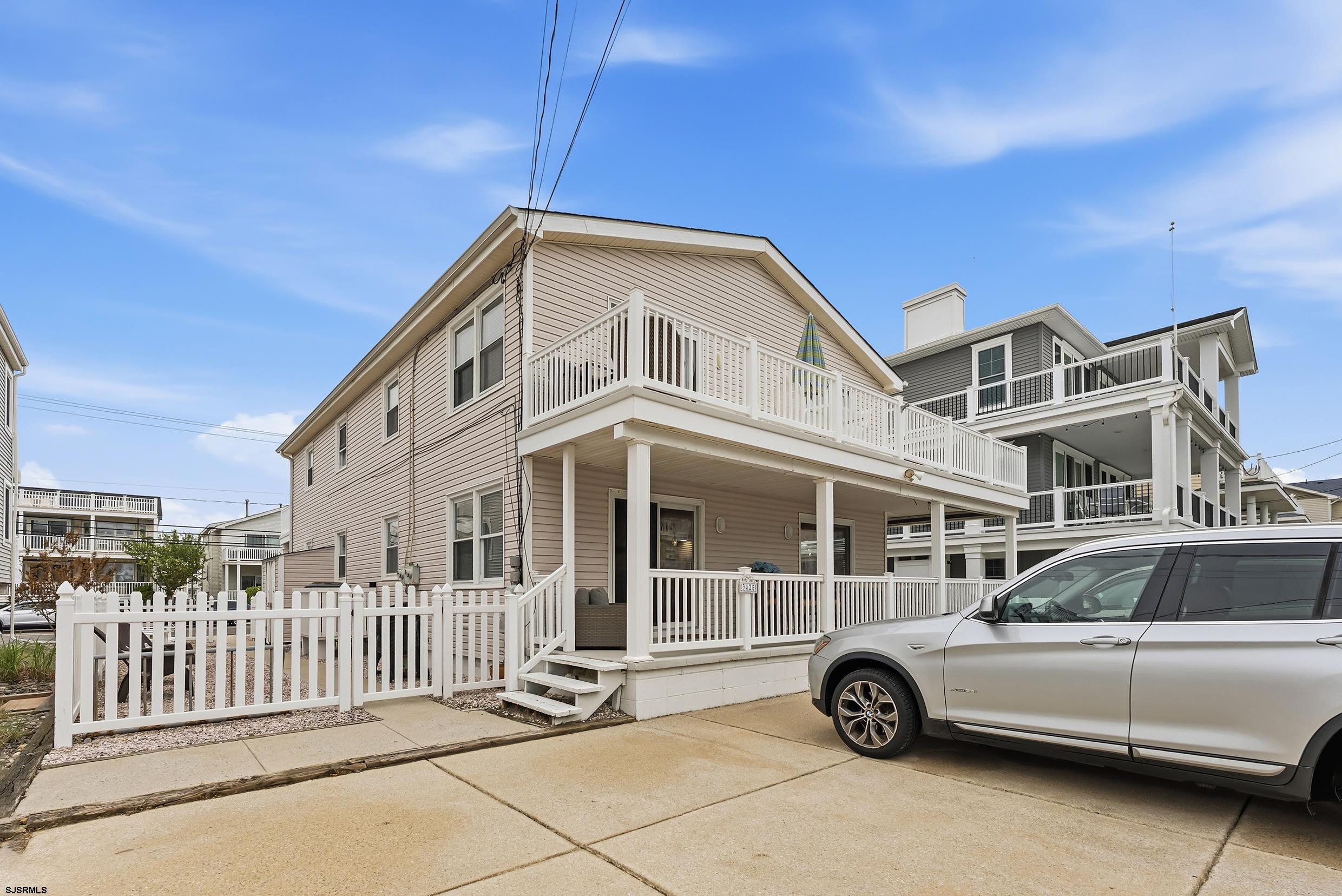 3425 Central Ave Unit: 1
