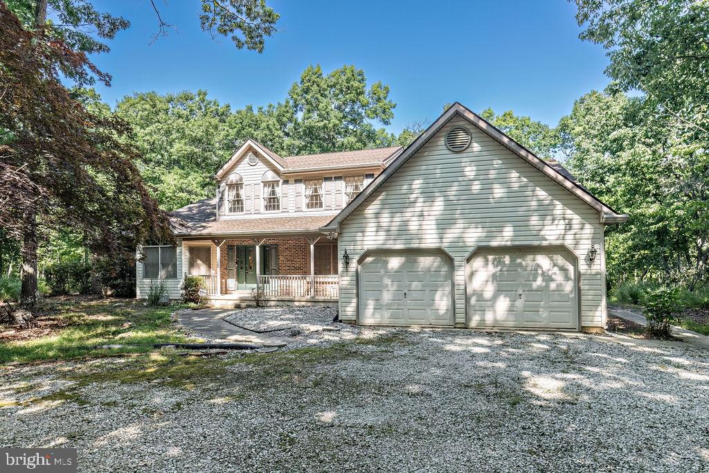 27 W Central Ave