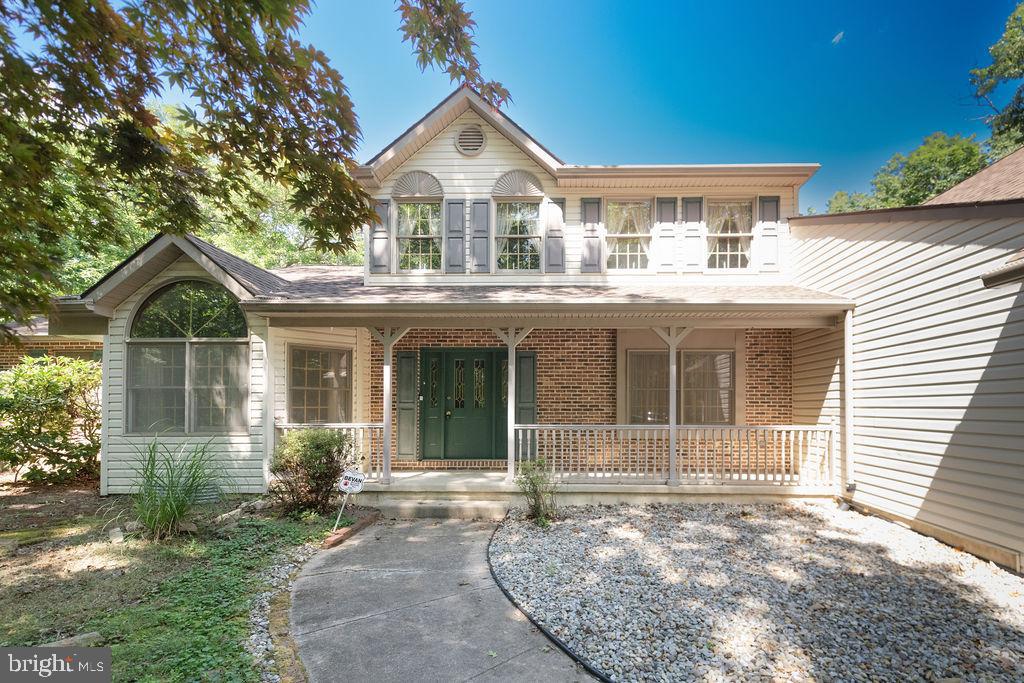 27 W Central Ave