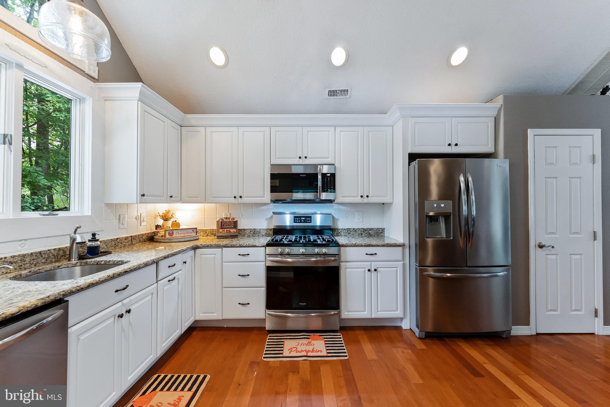 959 LENAPE DRIVE