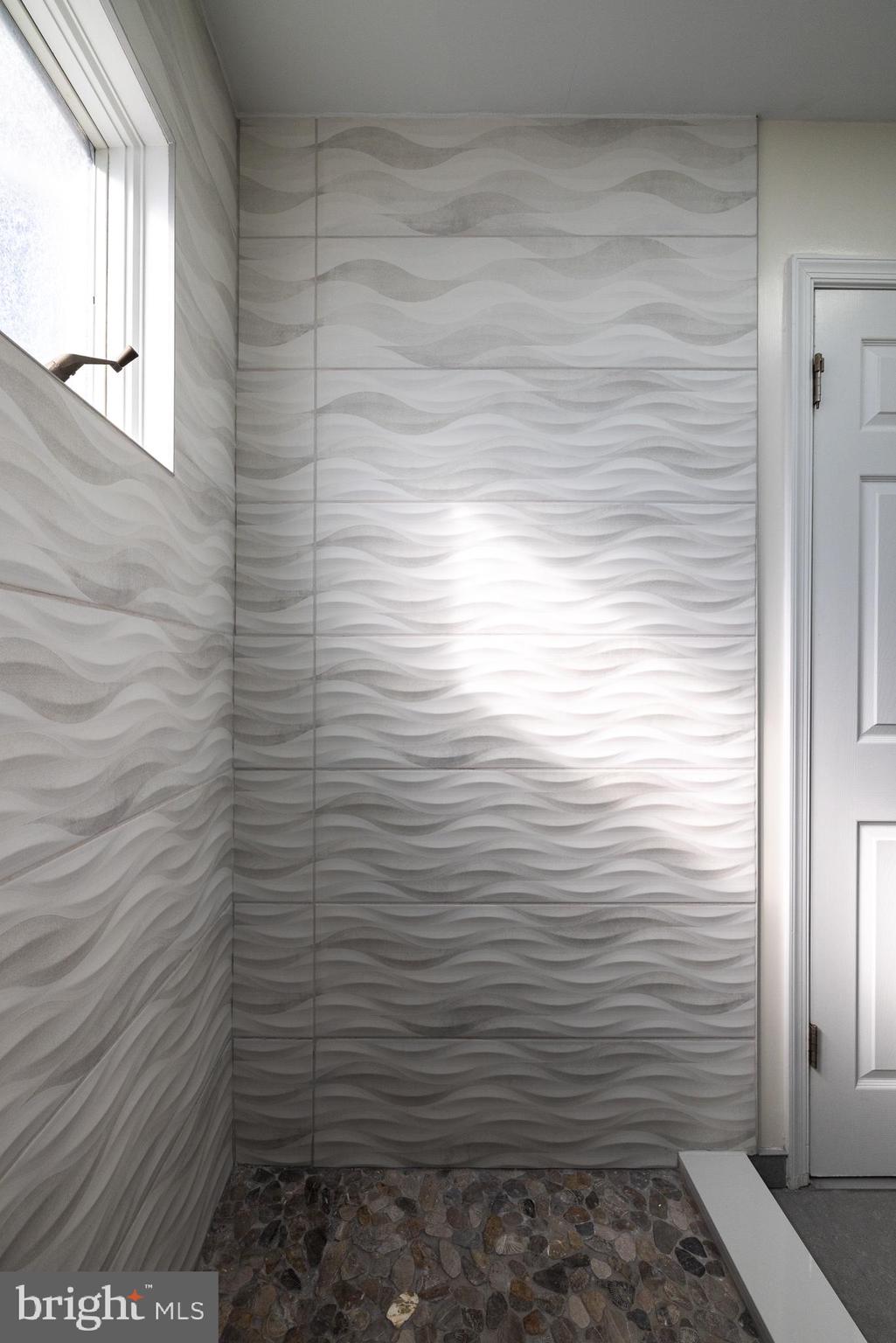 4923 CENTRAL AVENUE 2