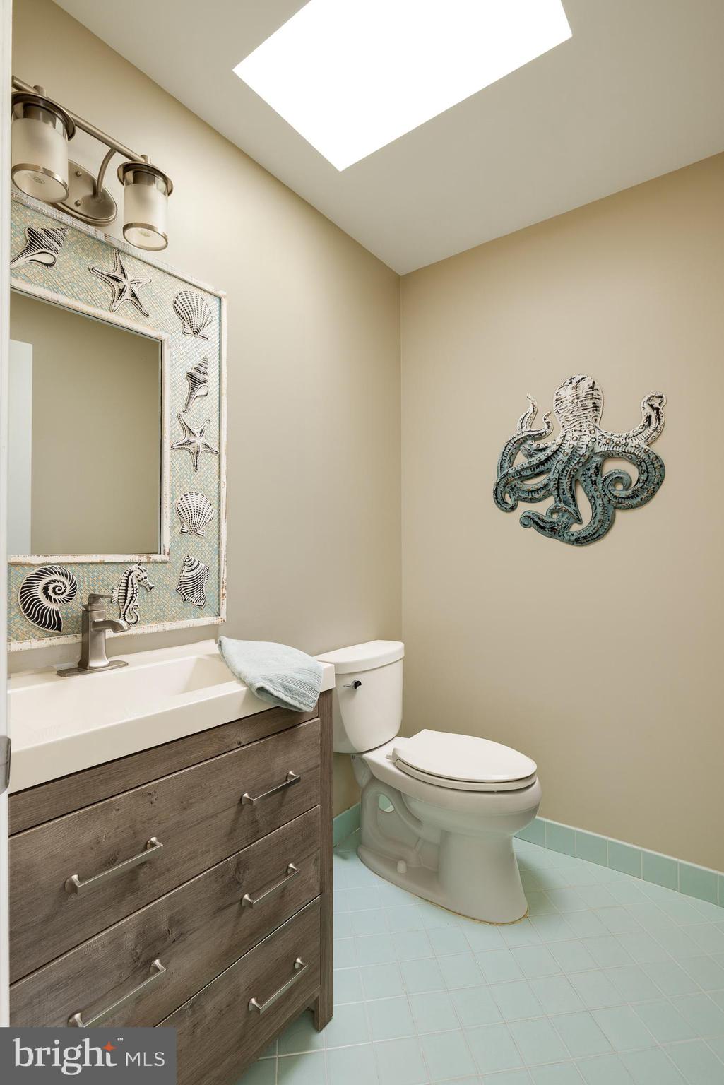 4923 CENTRAL AVENUE 2