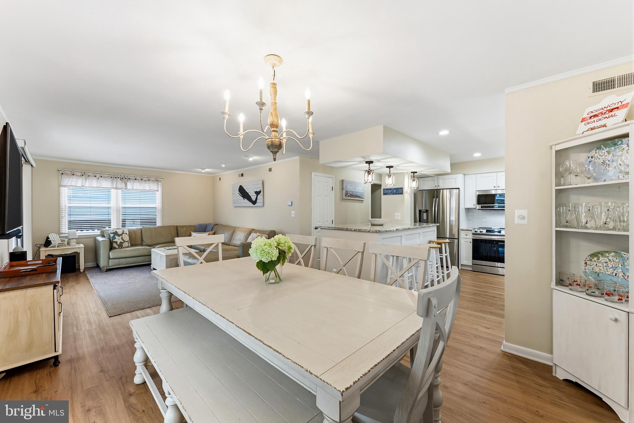 3425 CENTRAL AVENUE -27