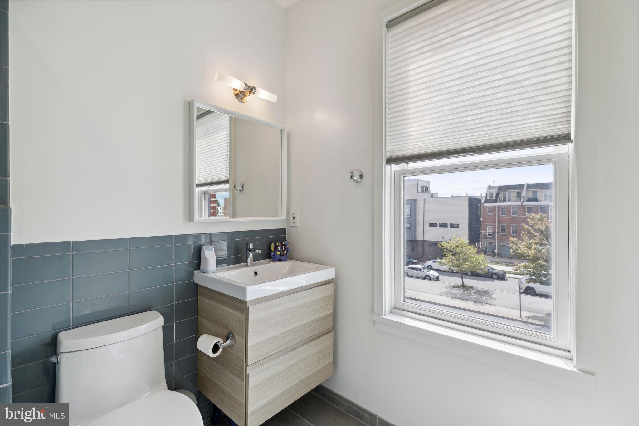 120 League St