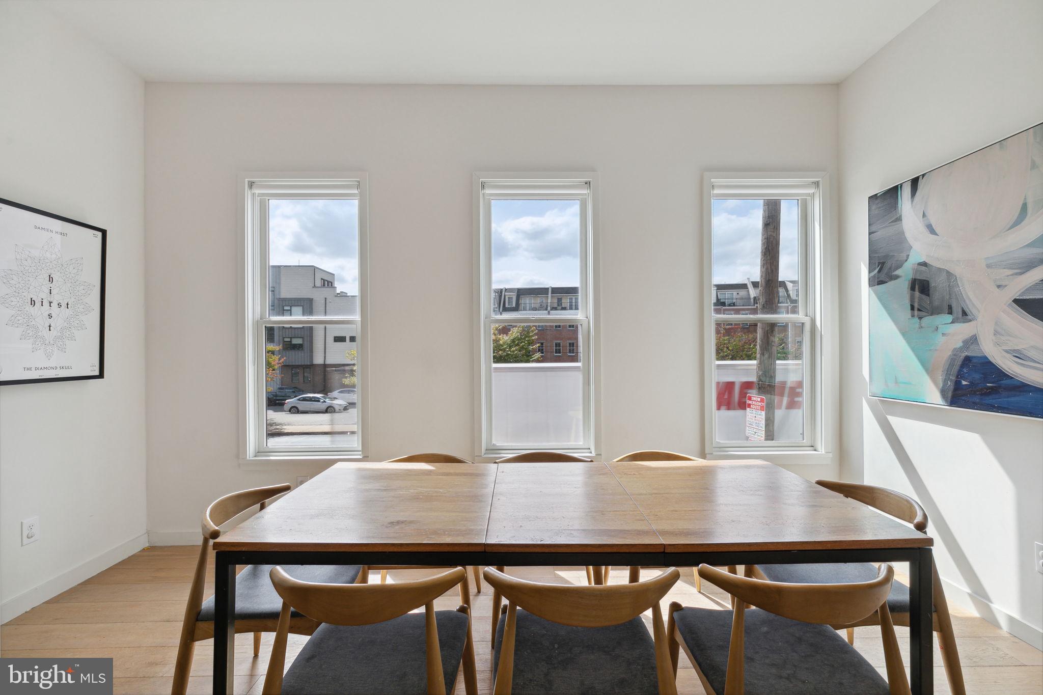 120 League St