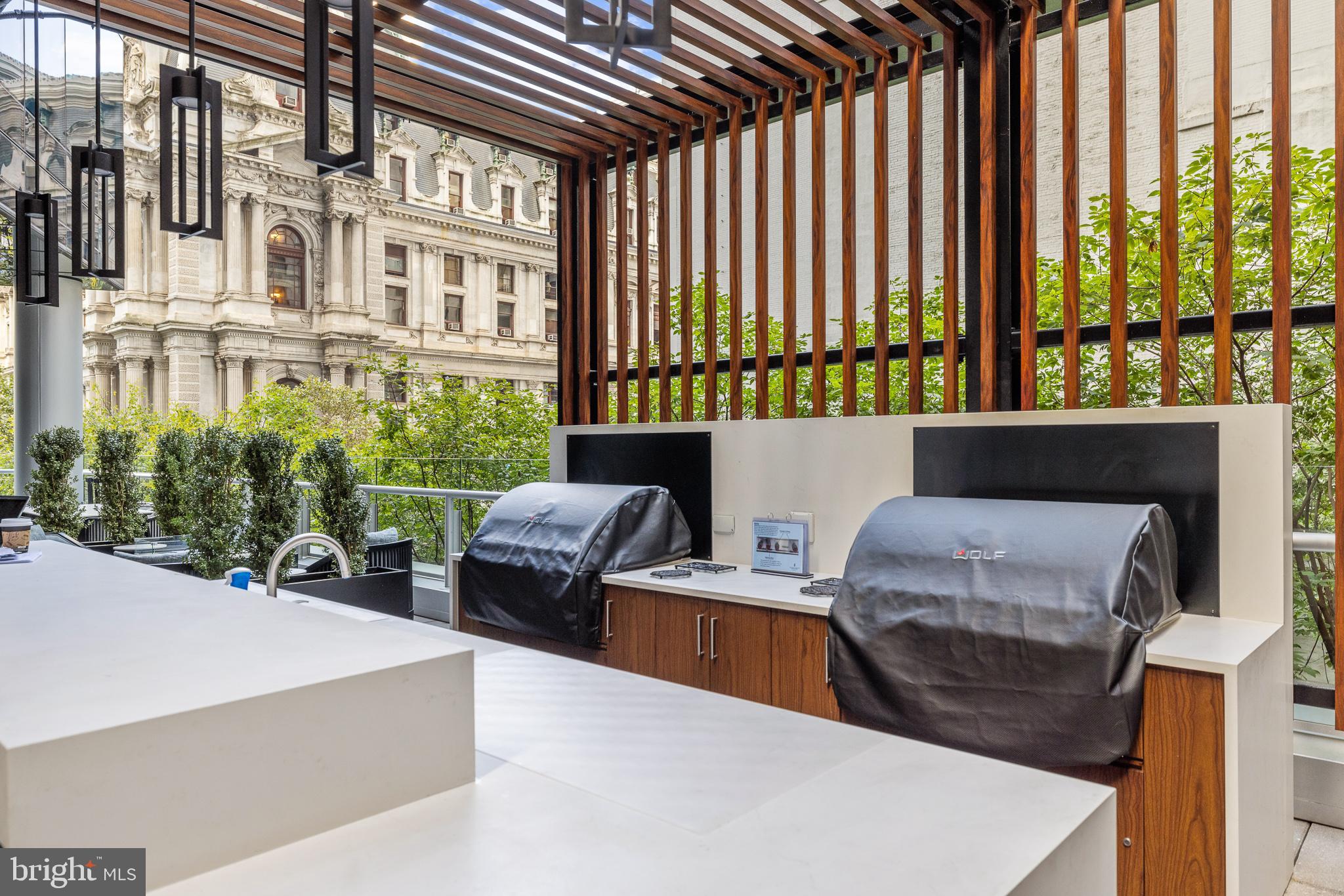 1414 S Penn Sq #10e