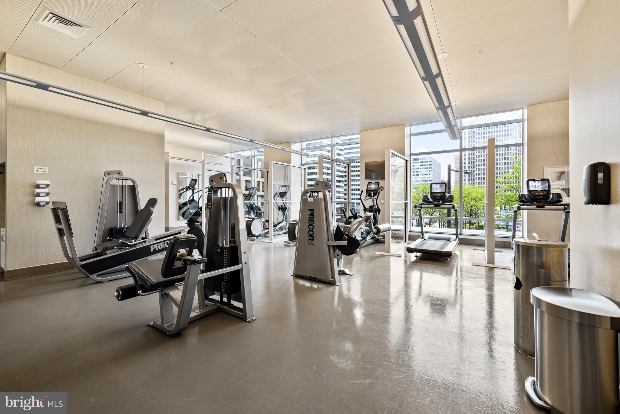 1414 S Penn Sq #10e