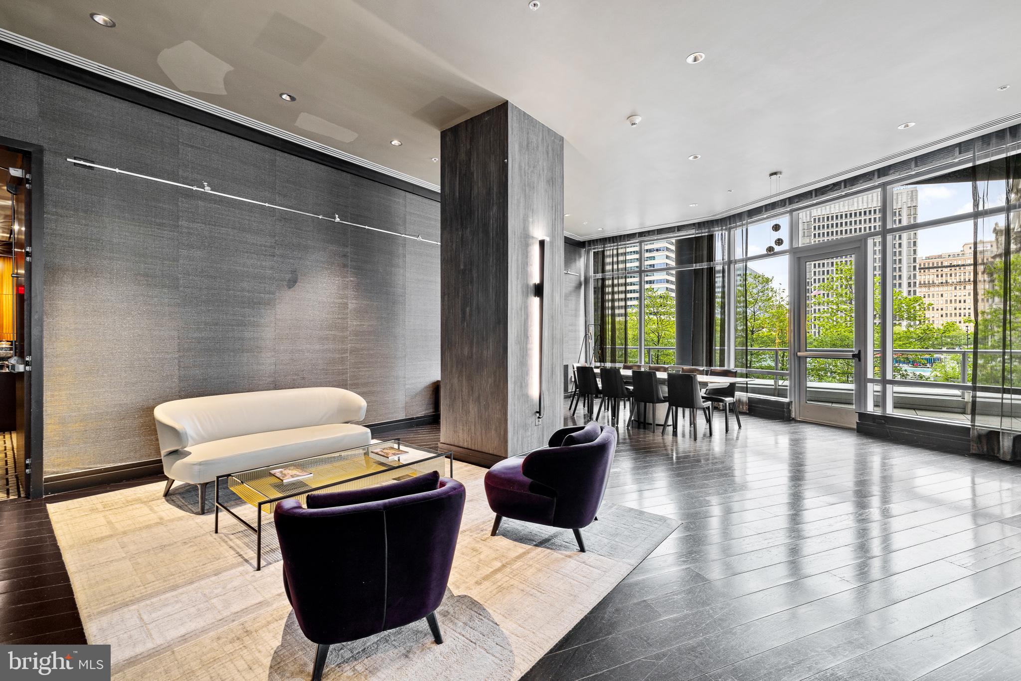 1414 S Penn Sq #10e