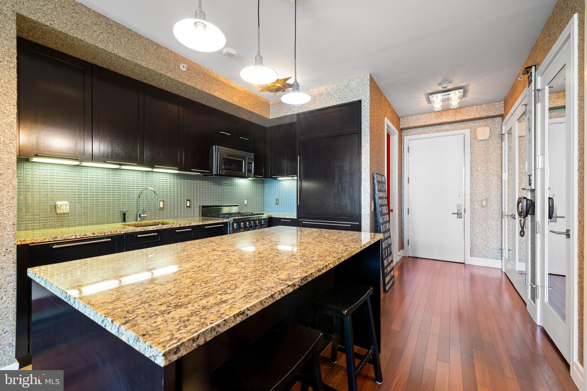1414 S Penn Sq #10e