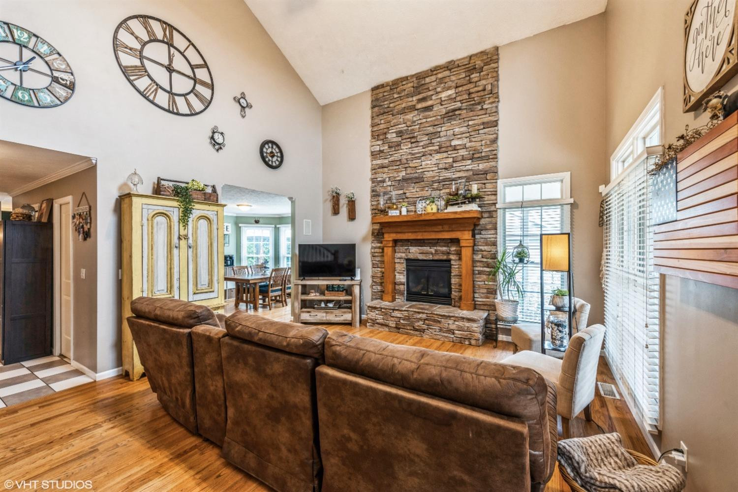 804 E Sportsman Lane