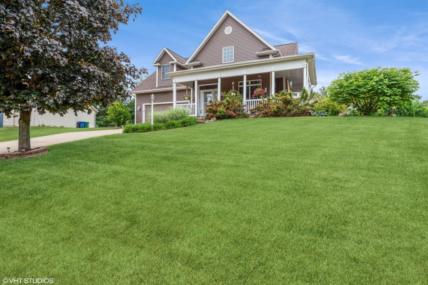 804 E Sportsman Lane