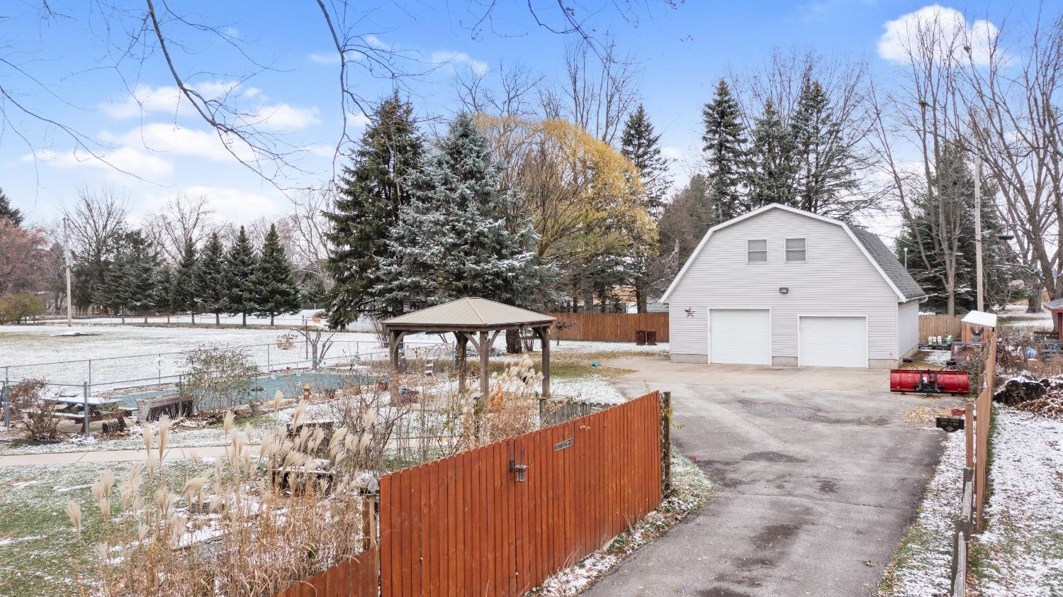 491 W Powell Drive