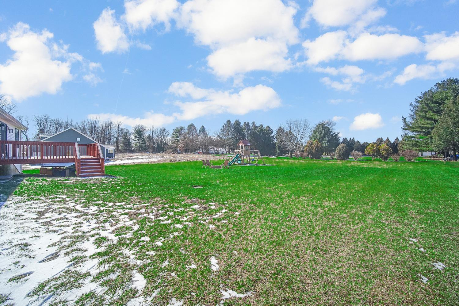 2974 N Fairway Avenue