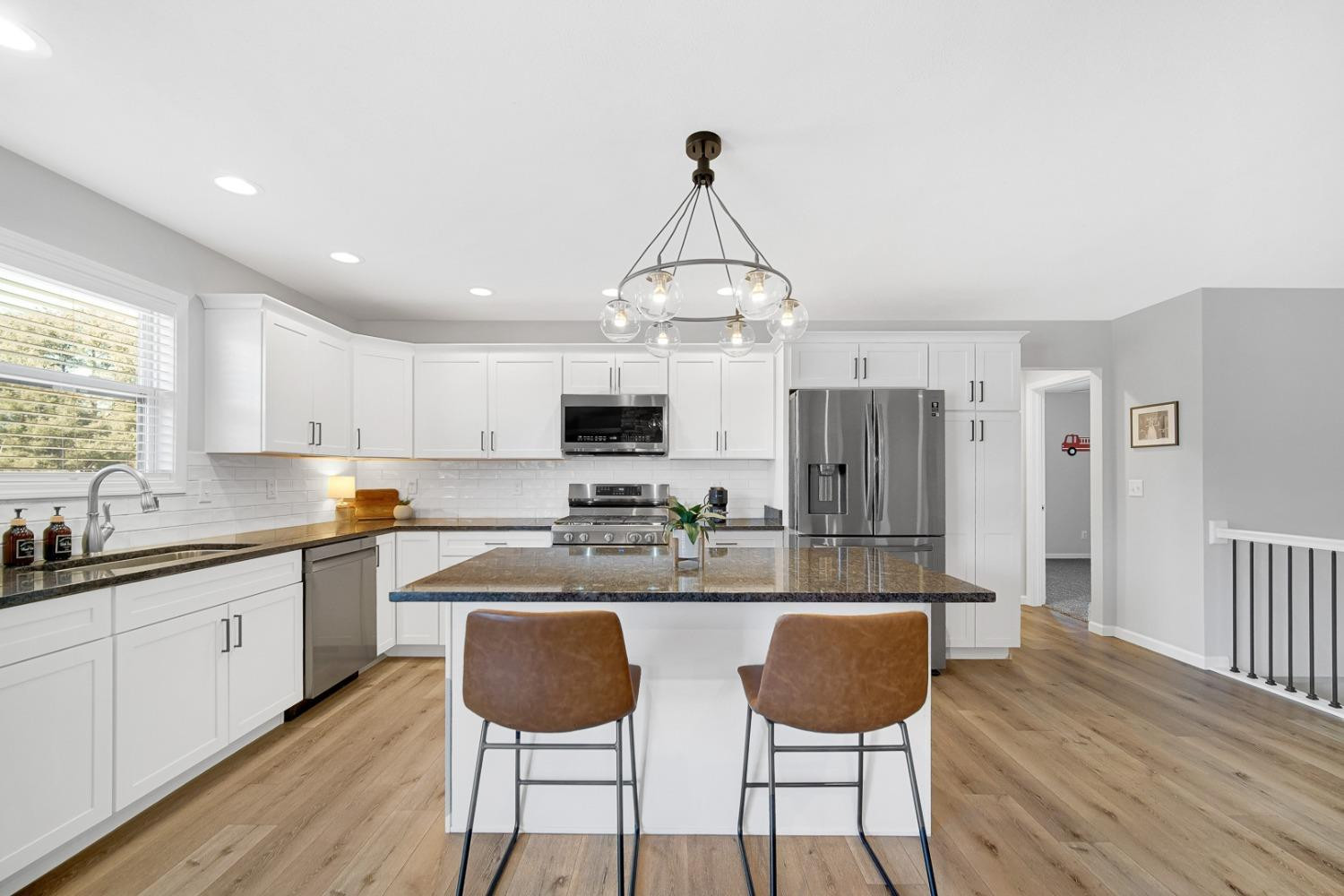 2974 N Fairway Avenue