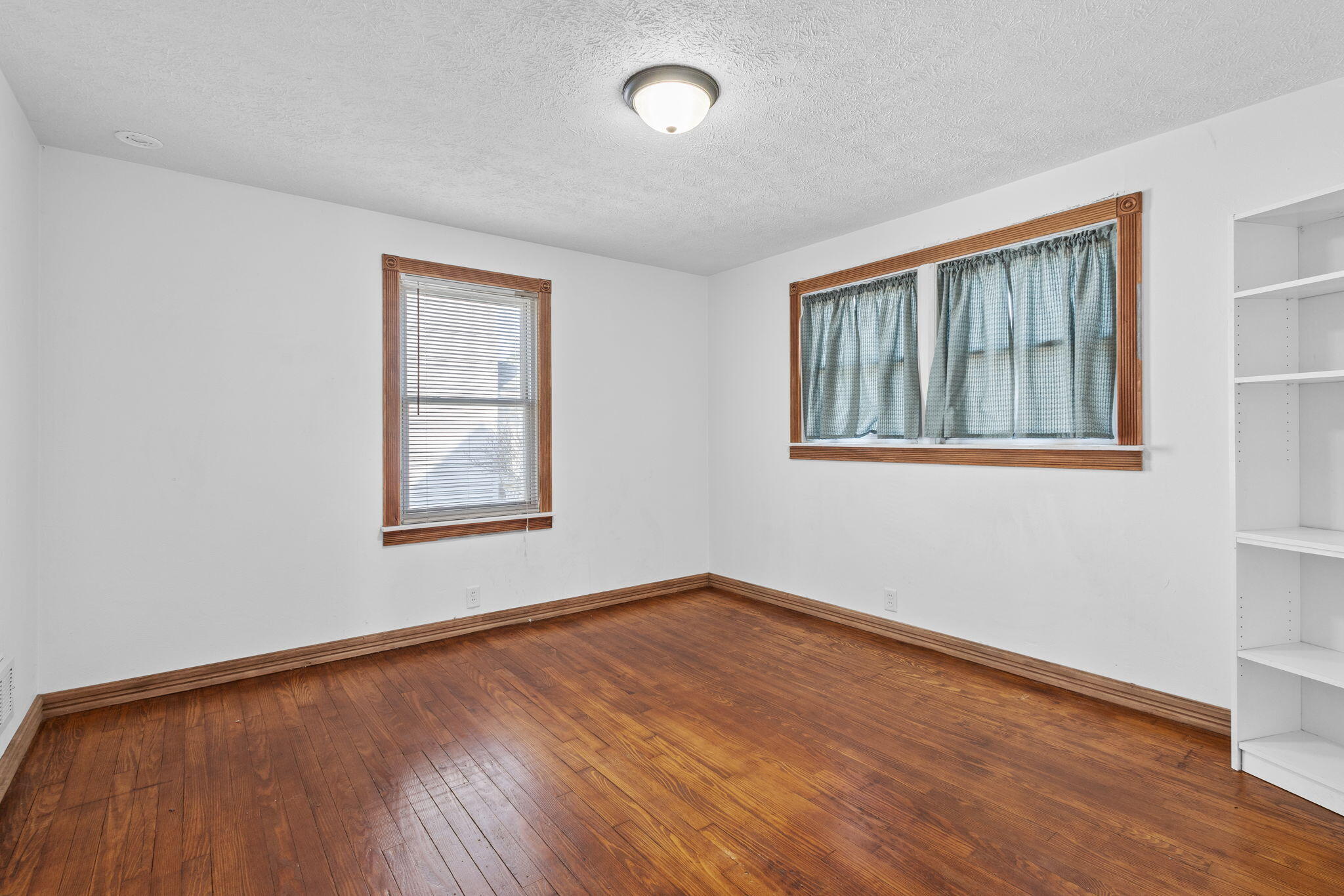 822 E Jefferson Avenue