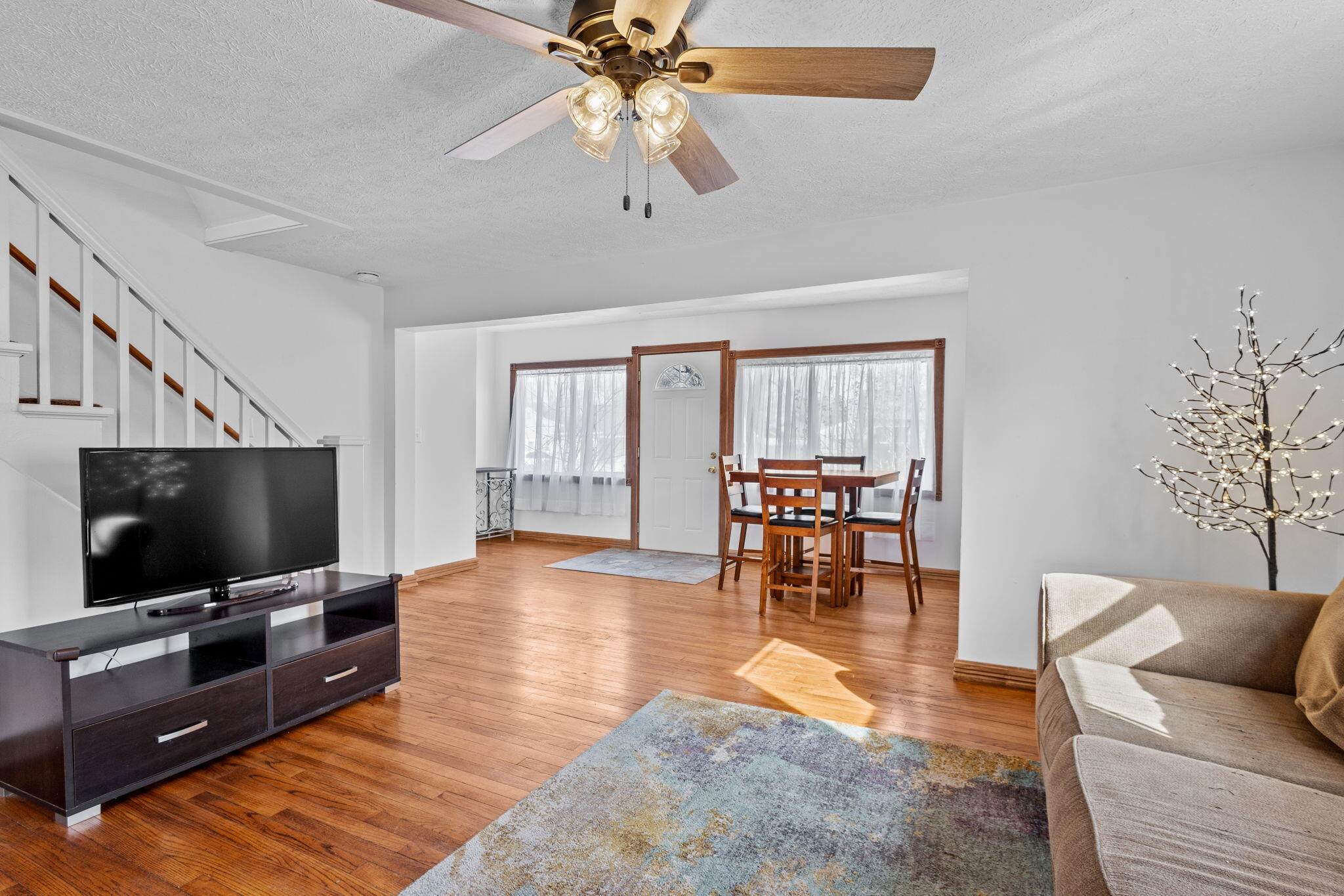 822 E Jefferson Avenue