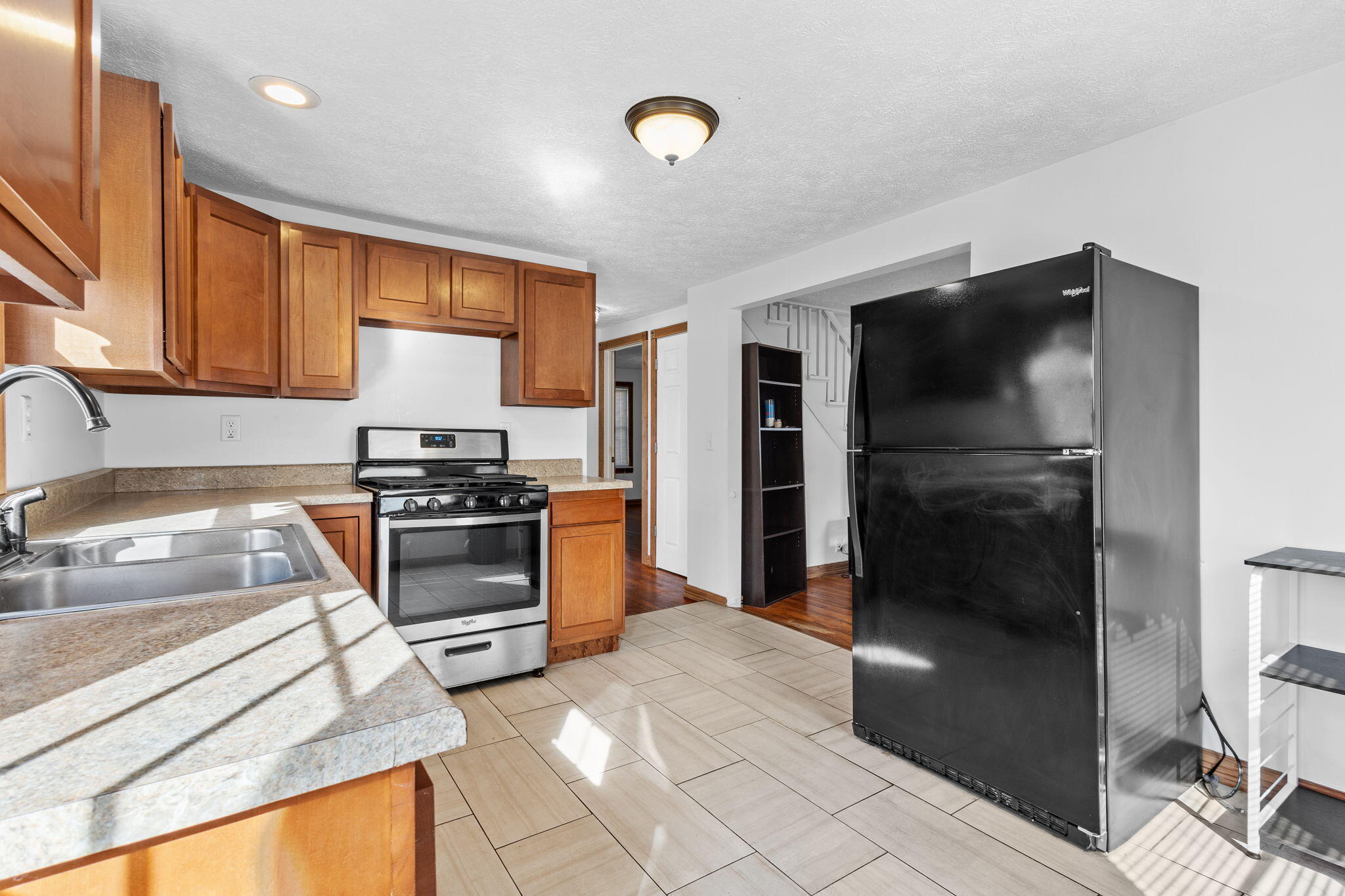 822 E Jefferson Avenue