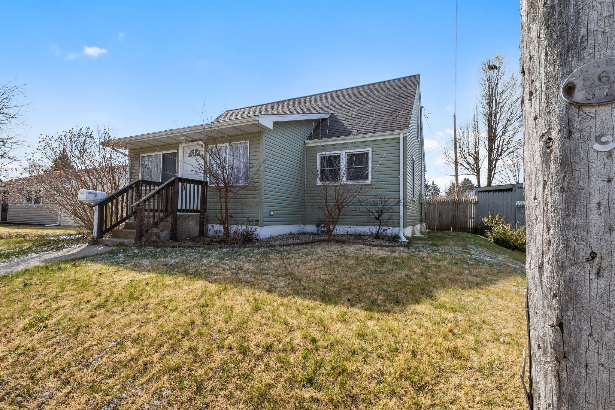 822 E Jefferson Avenue