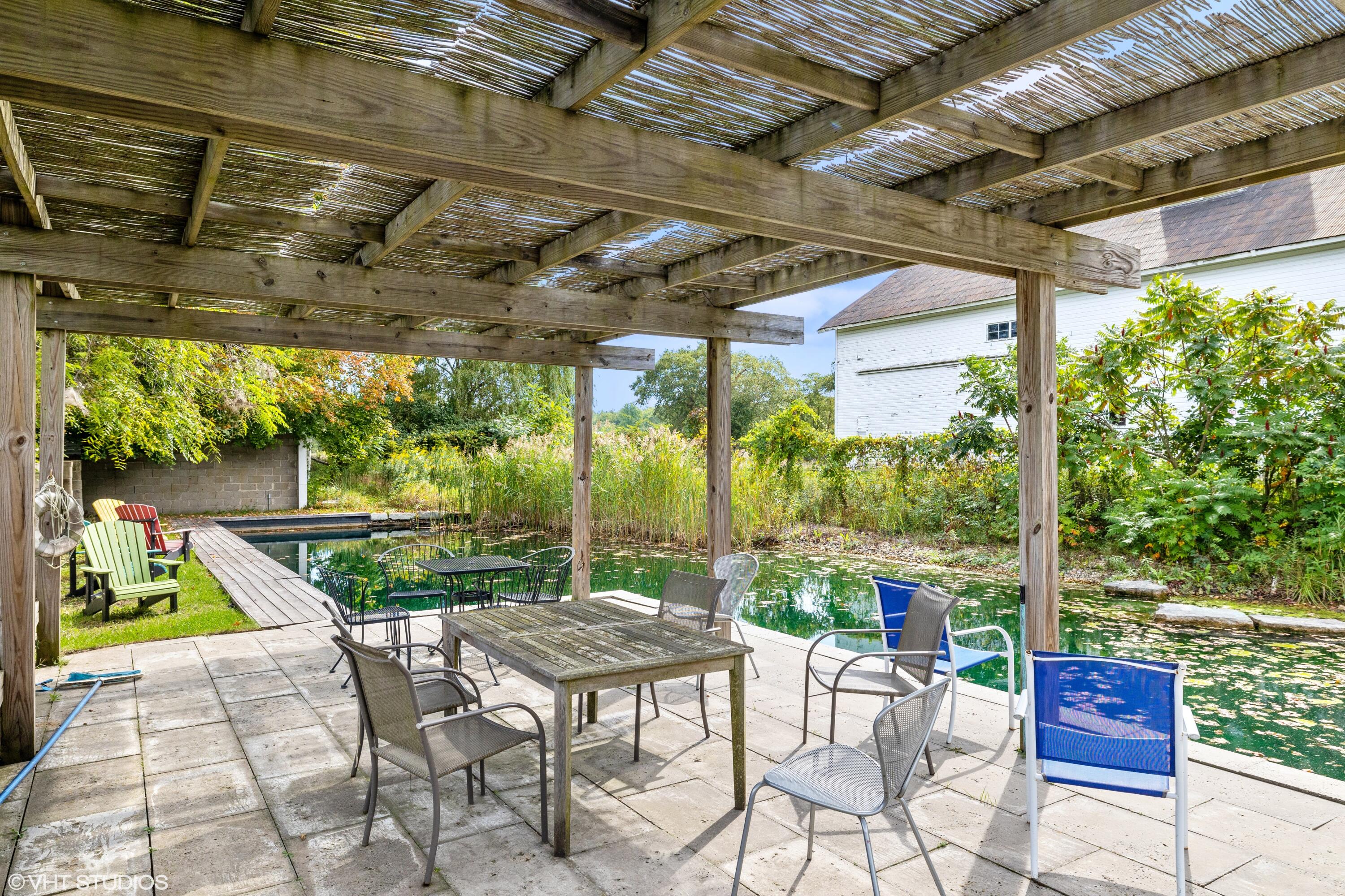 8 Tryon Farm Lane Unit: F8