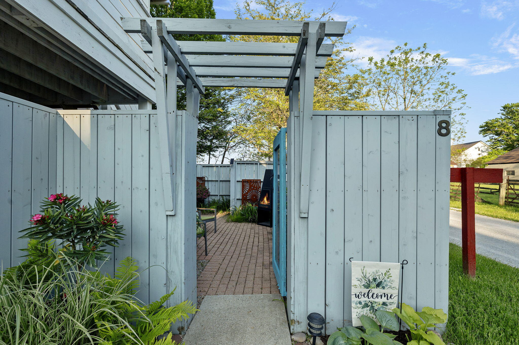 8 Tryon Farm Lane Unit: F8