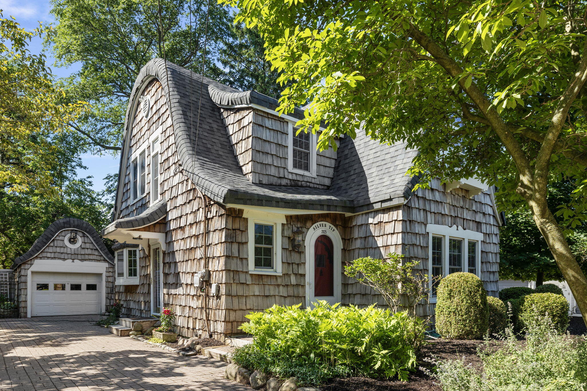 2025 Silvertip Lane