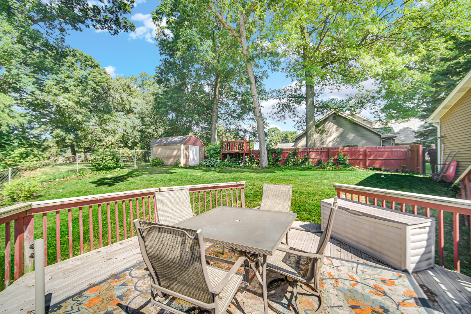 2400 Superior Street