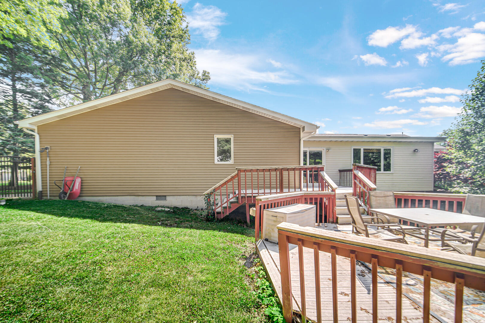 2400 Superior Street