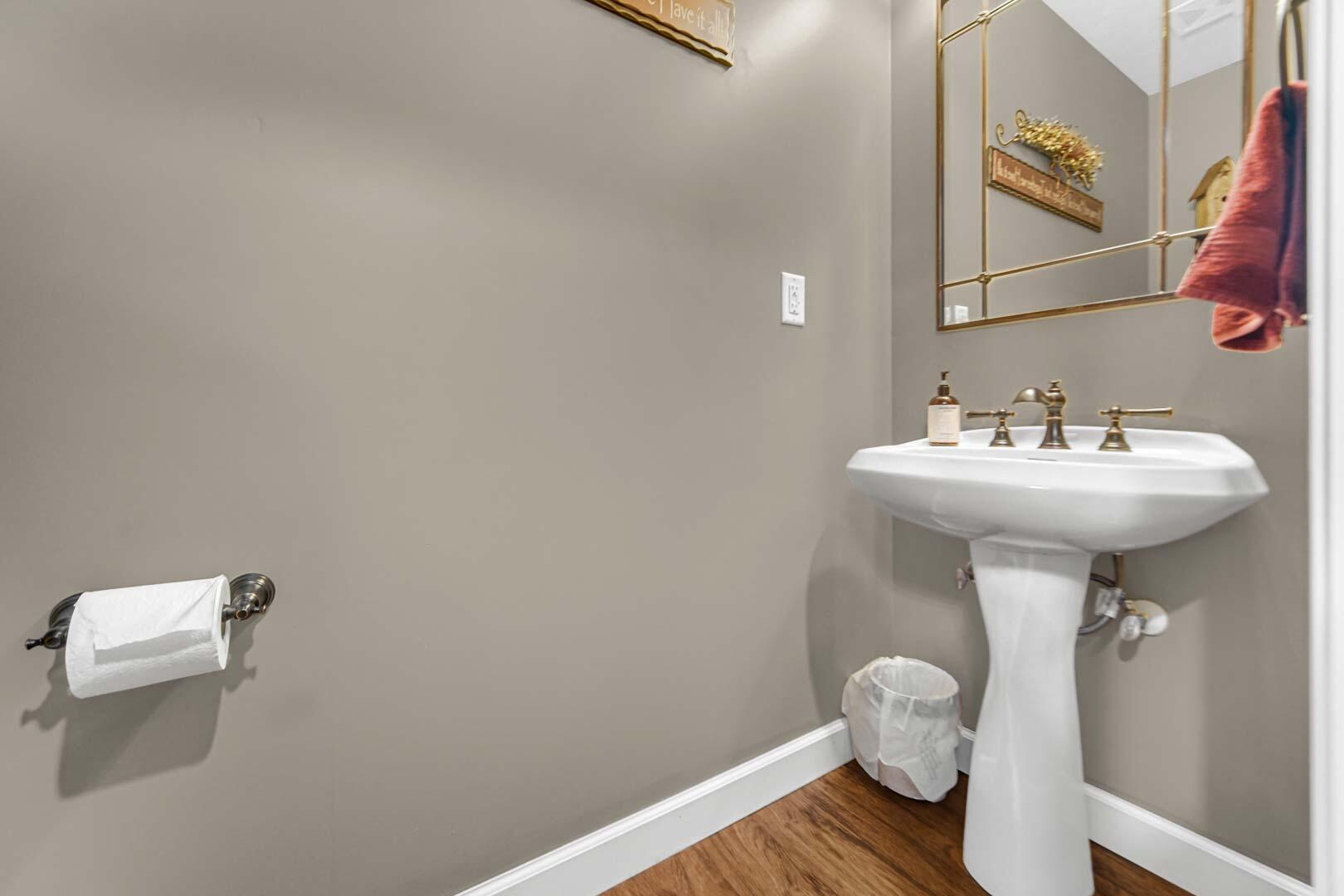 33836 Ferncrest Court