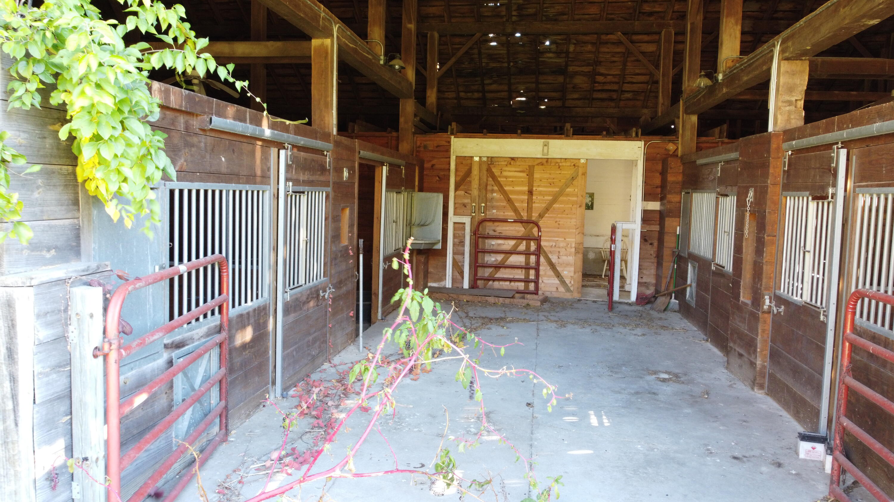 6271 N 525 W