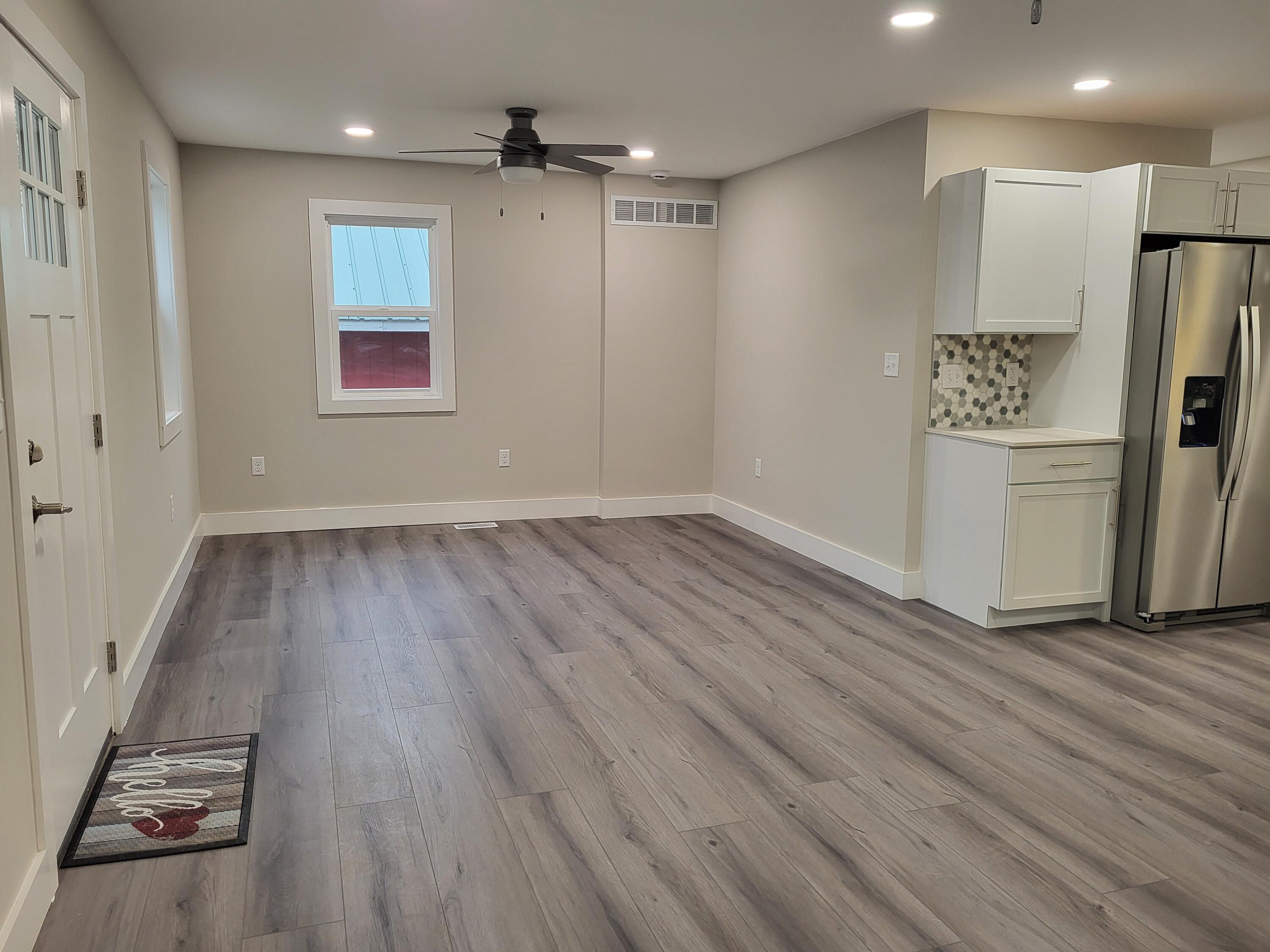 8441 E Lakseshore Drive