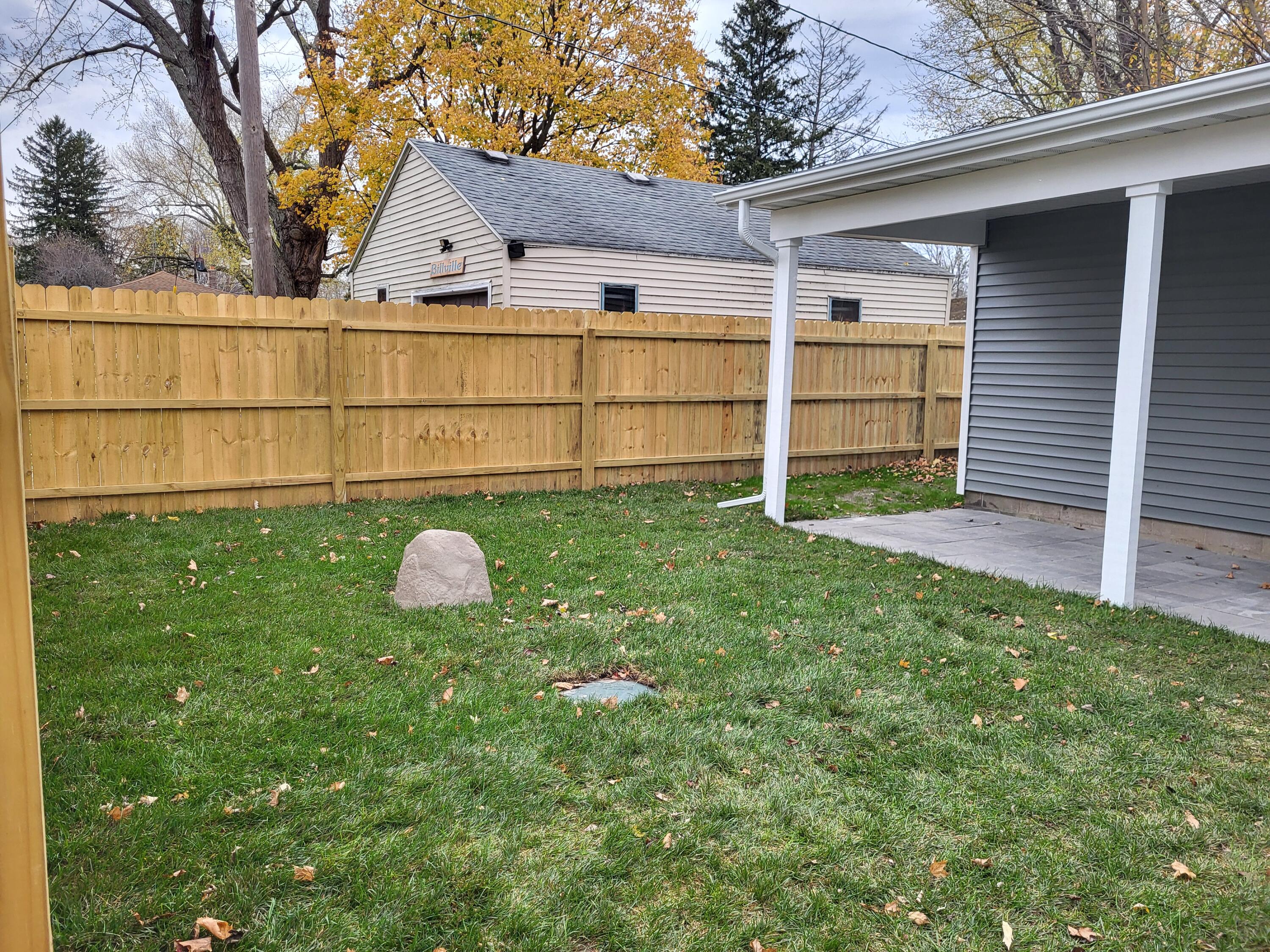 8441 E Lakseshore Drive