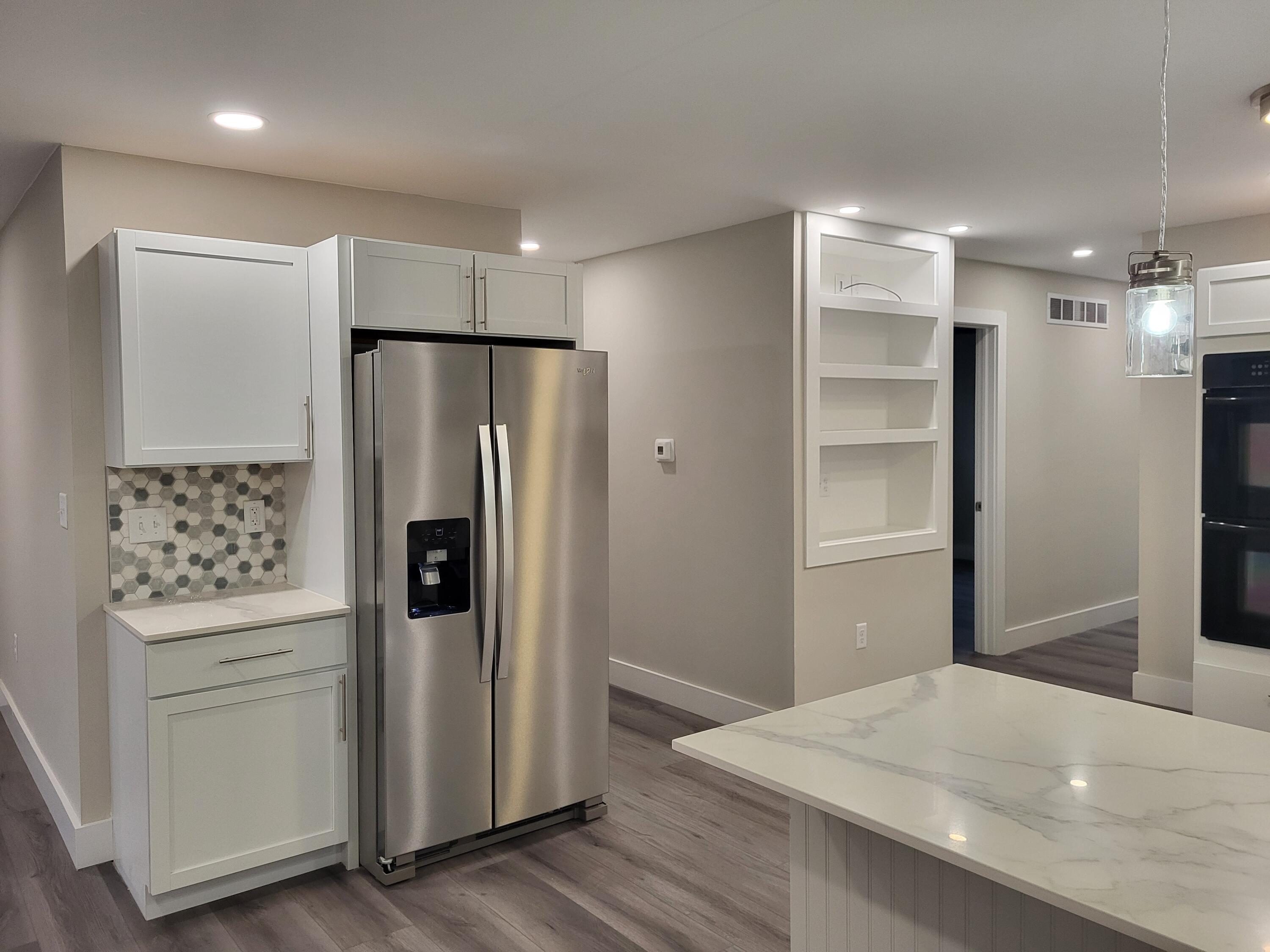 8441 E Lakseshore Drive