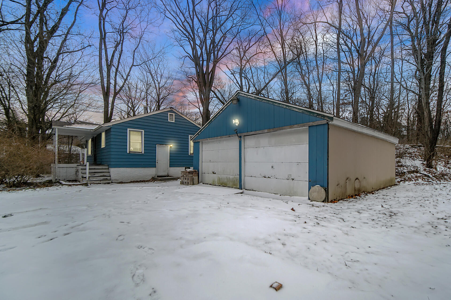 298 Meadowbrook Road